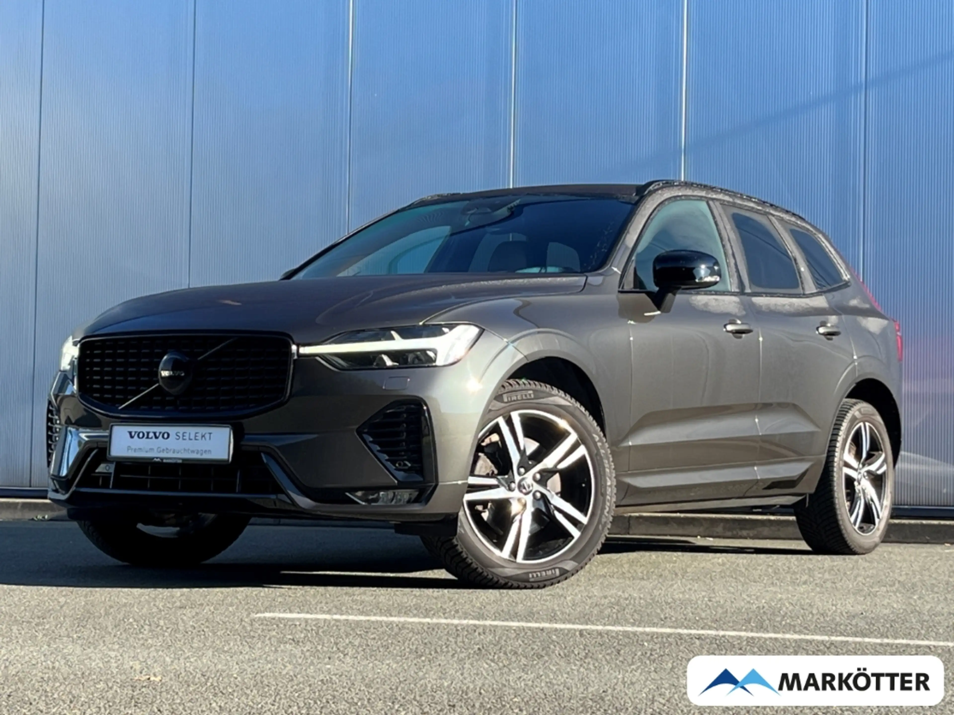 Volvo XC60 B4 AWD R-Design ACC/AHK/H&K/Standheizung