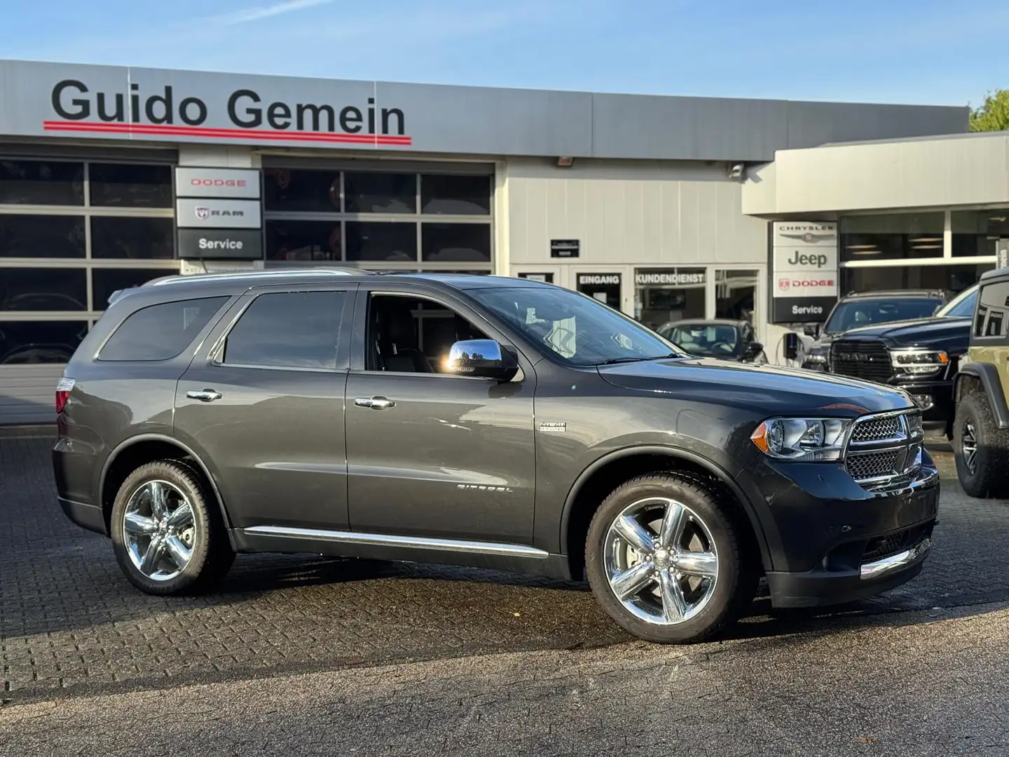 Dodge Durango 5.7L V8 Citadel PDC DVD AHK Grau - 2
