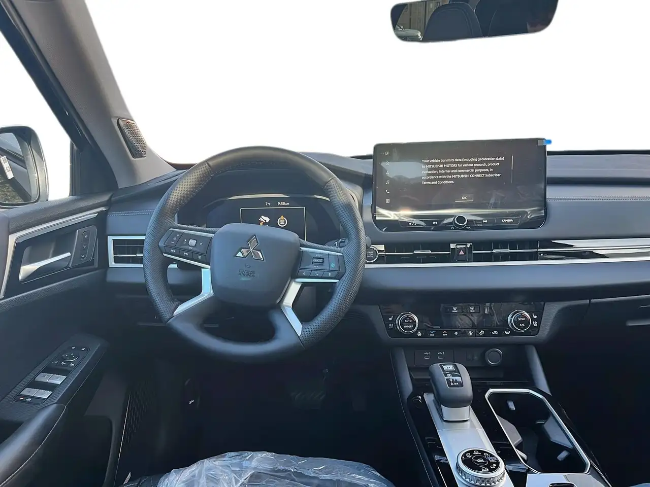 Mitsubishi Outlander снимка Mitsubishi Outlander