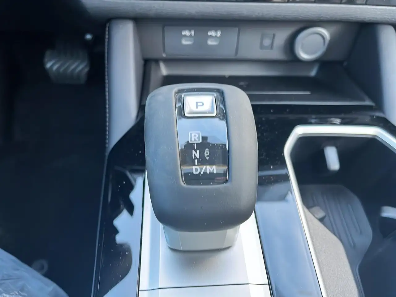 Mitsubishi Outlander снимка Mitsubishi Outlander