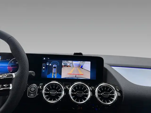 Mercedes-Benz Gla Class view 12