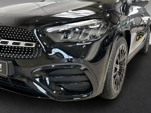 Mercedes-Benz Gla Class view 15
