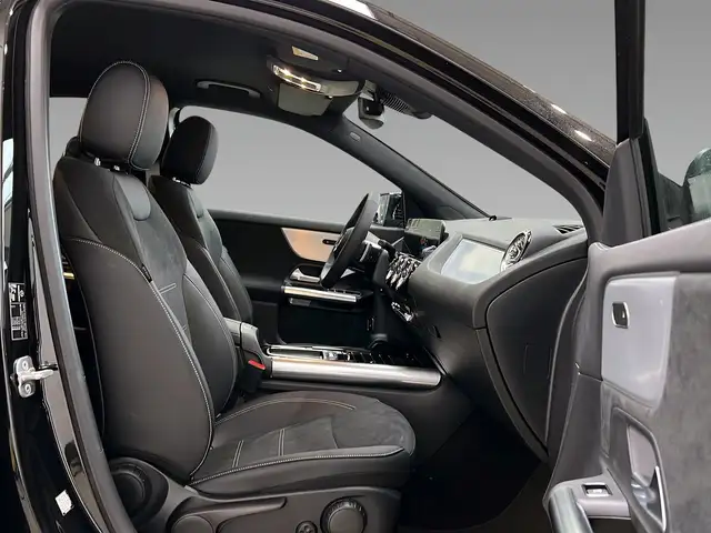 Mercedes-Benz Gla Class view 14