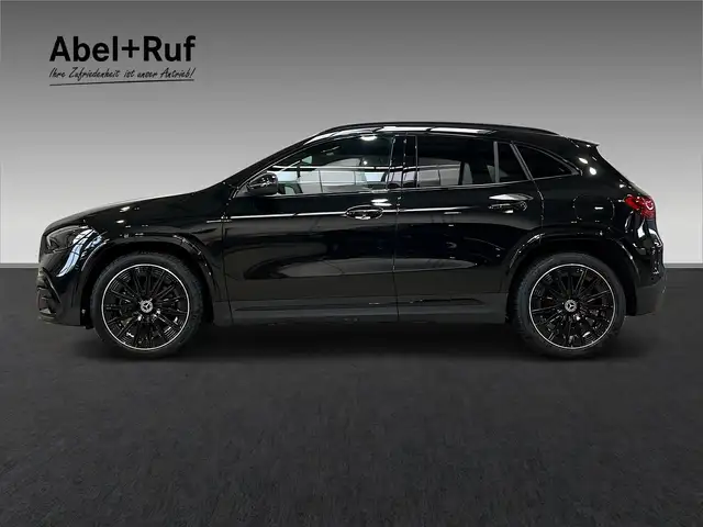 Mercedes-Benz Gla Class view 4