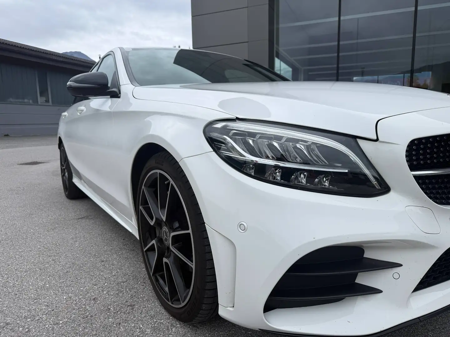 Mercedes-Benz C 220 C 220 d 4Matic AMG-Line*19Zoll*Night*Paket*Burmester*VirtualCockpit Weiß - 1