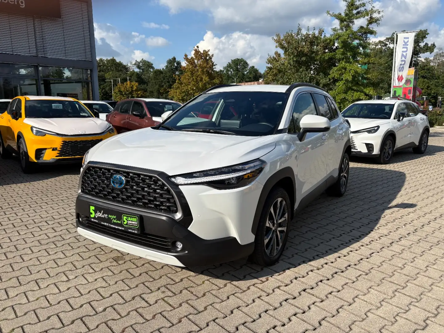 Toyota Corolla Cross 1.8 Hybrid Team D LED, Kamera, SHZ Wit - 2