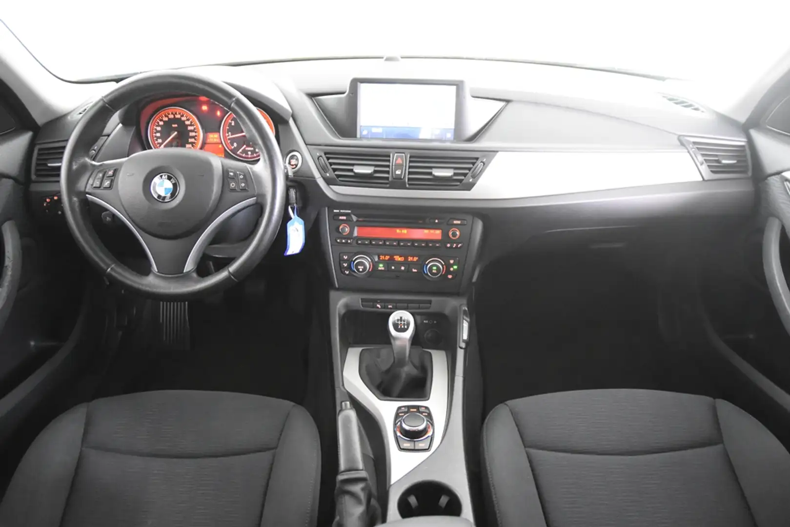 BMW X1 sDrive18i Executive *Navigatie*Park assist*Climate Bruin - 2