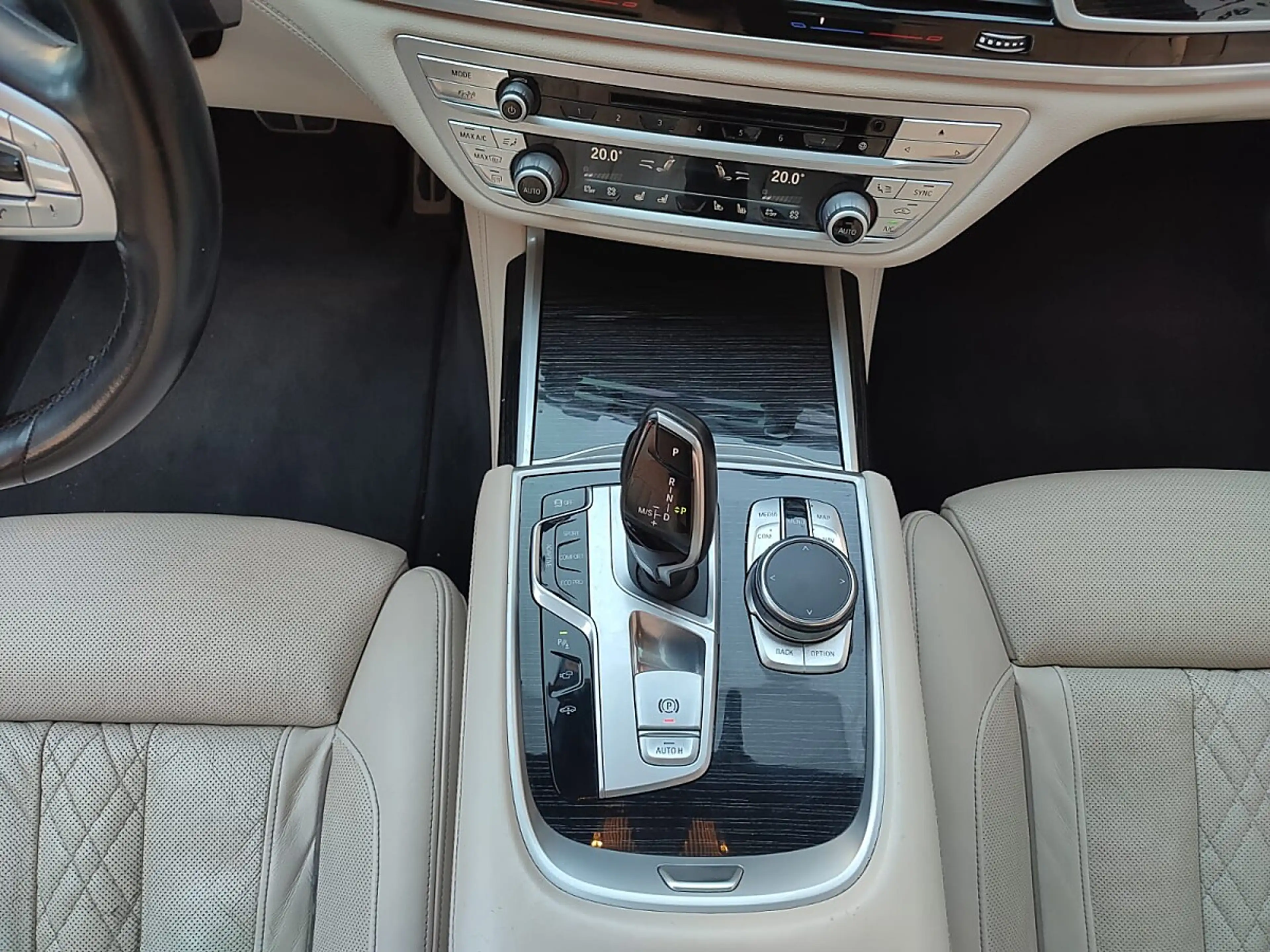 BMW 740 d xDrive Aut. — photo 8