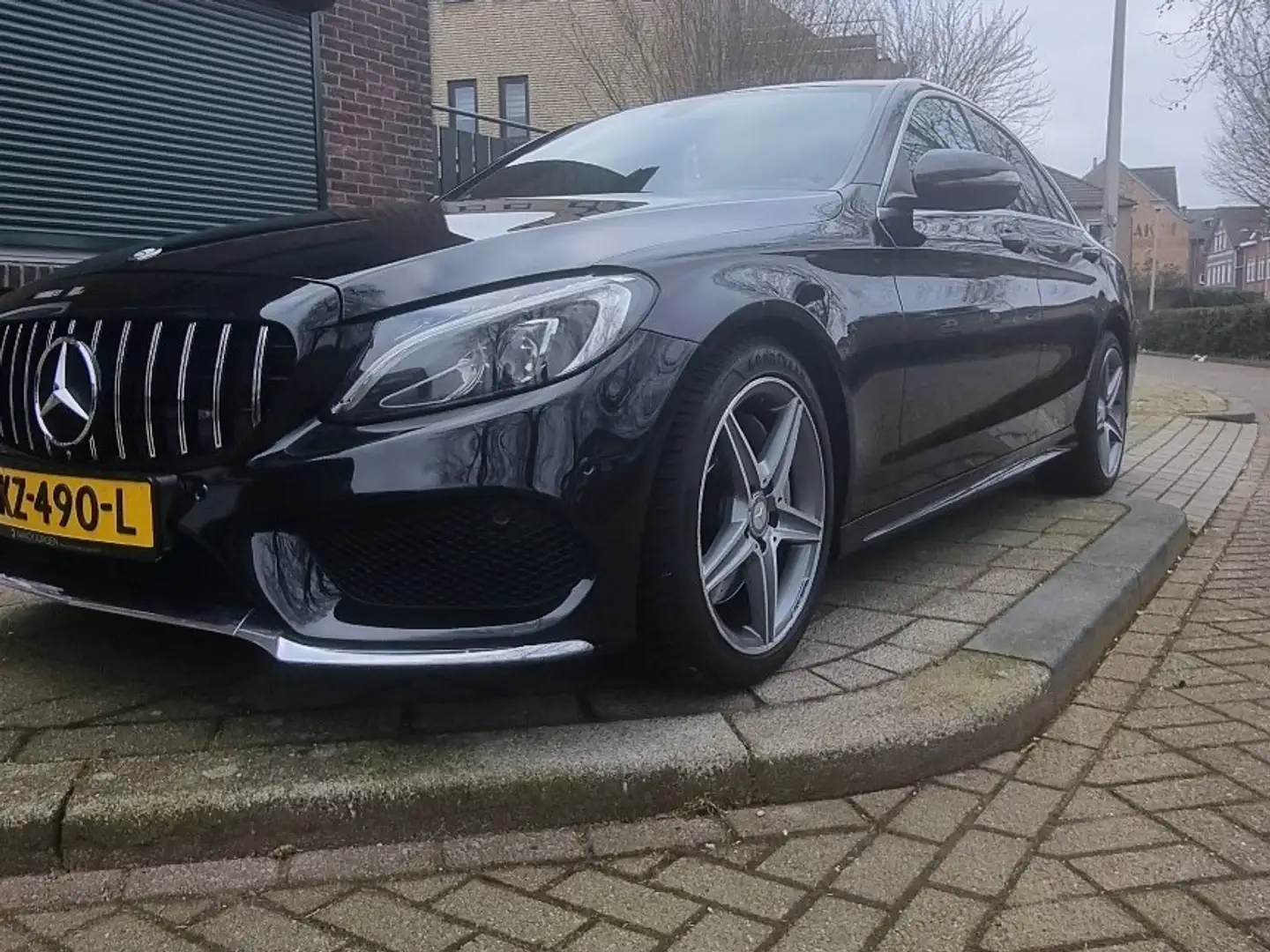Mercedes-Benz C 250 MERCEDES-BENZ C 250 | 2017 Zwart - 2