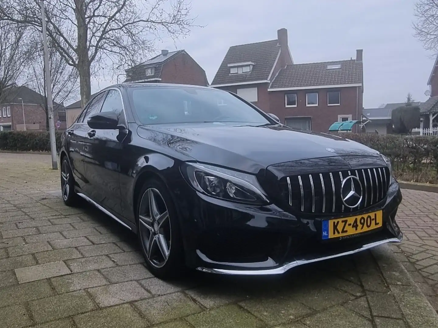 Mercedes-Benz C 250 MERCEDES-BENZ C 250 | 2017 Zwart - 1