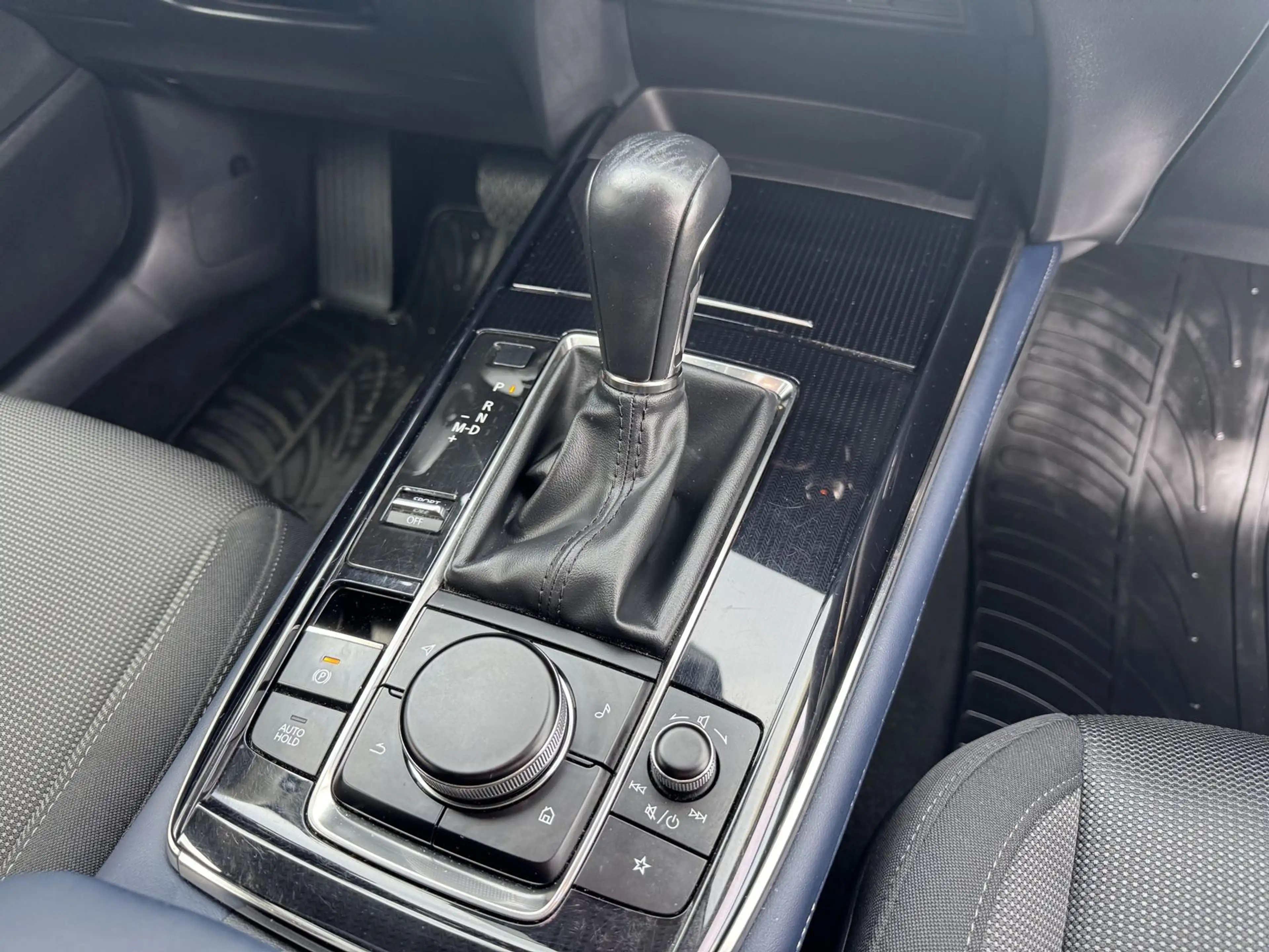 Mazda CX-3 2.0 SkyActive Selection Top Ausstg.2.Hand — photo 14