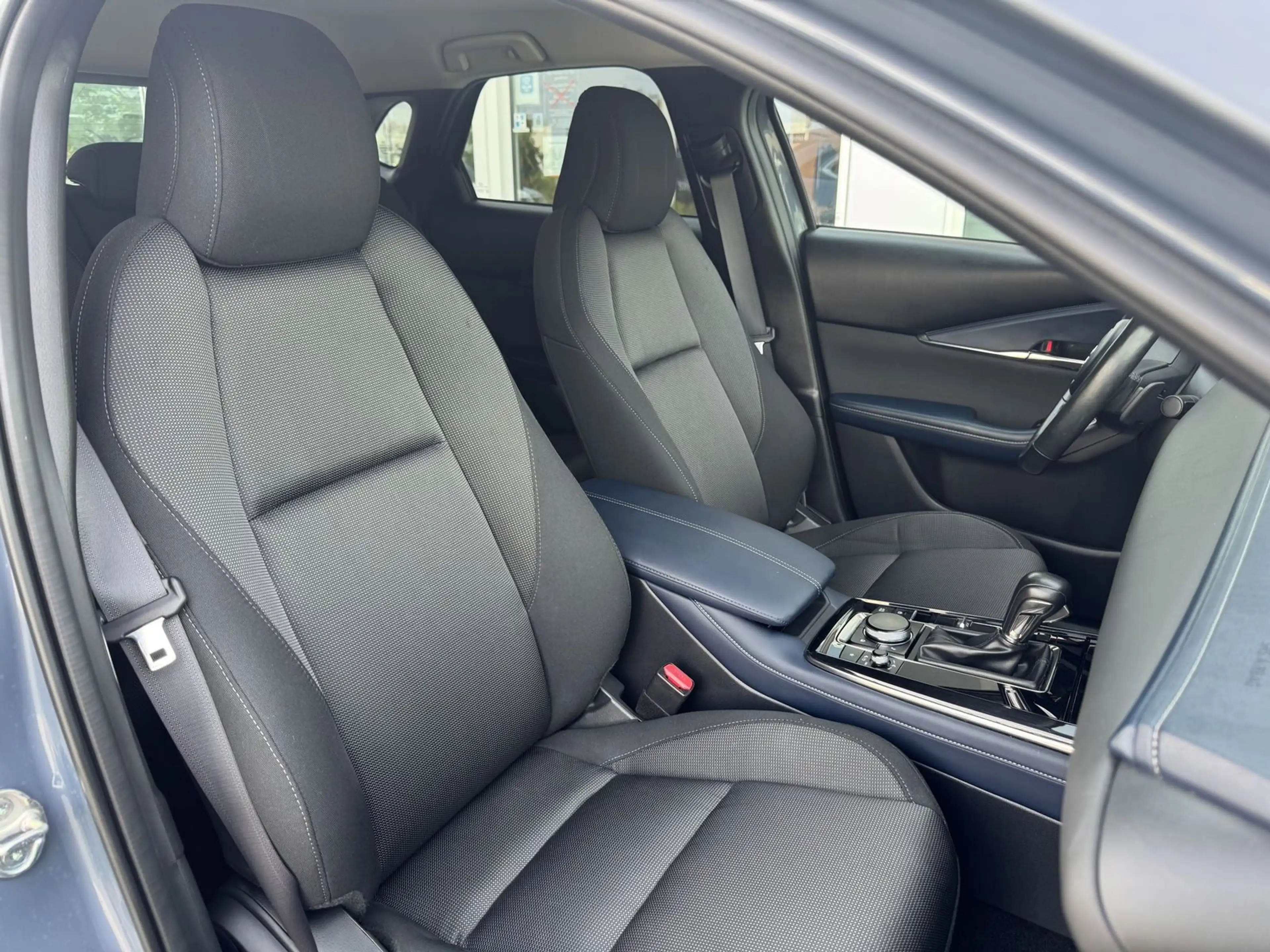 Mazda CX-3 2.0 SkyActive Selection Top Ausstg.2.Hand — photo 12