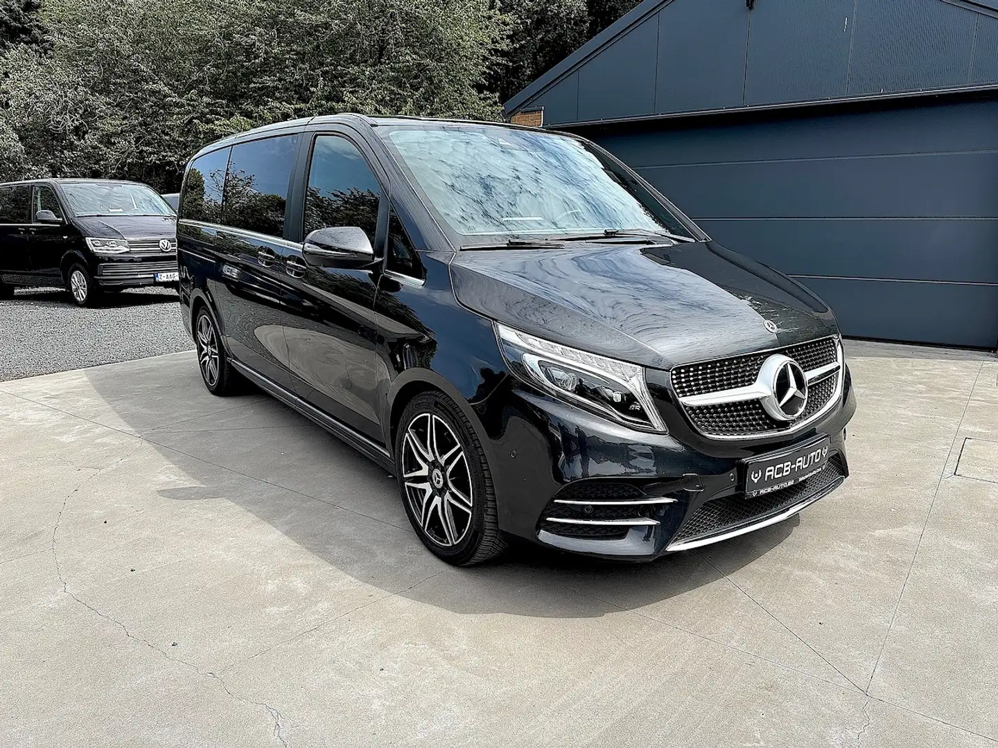 Mercedes-Benz V 300 d AMG Lichte vracht 5 zitplaatsen Grijs - 2