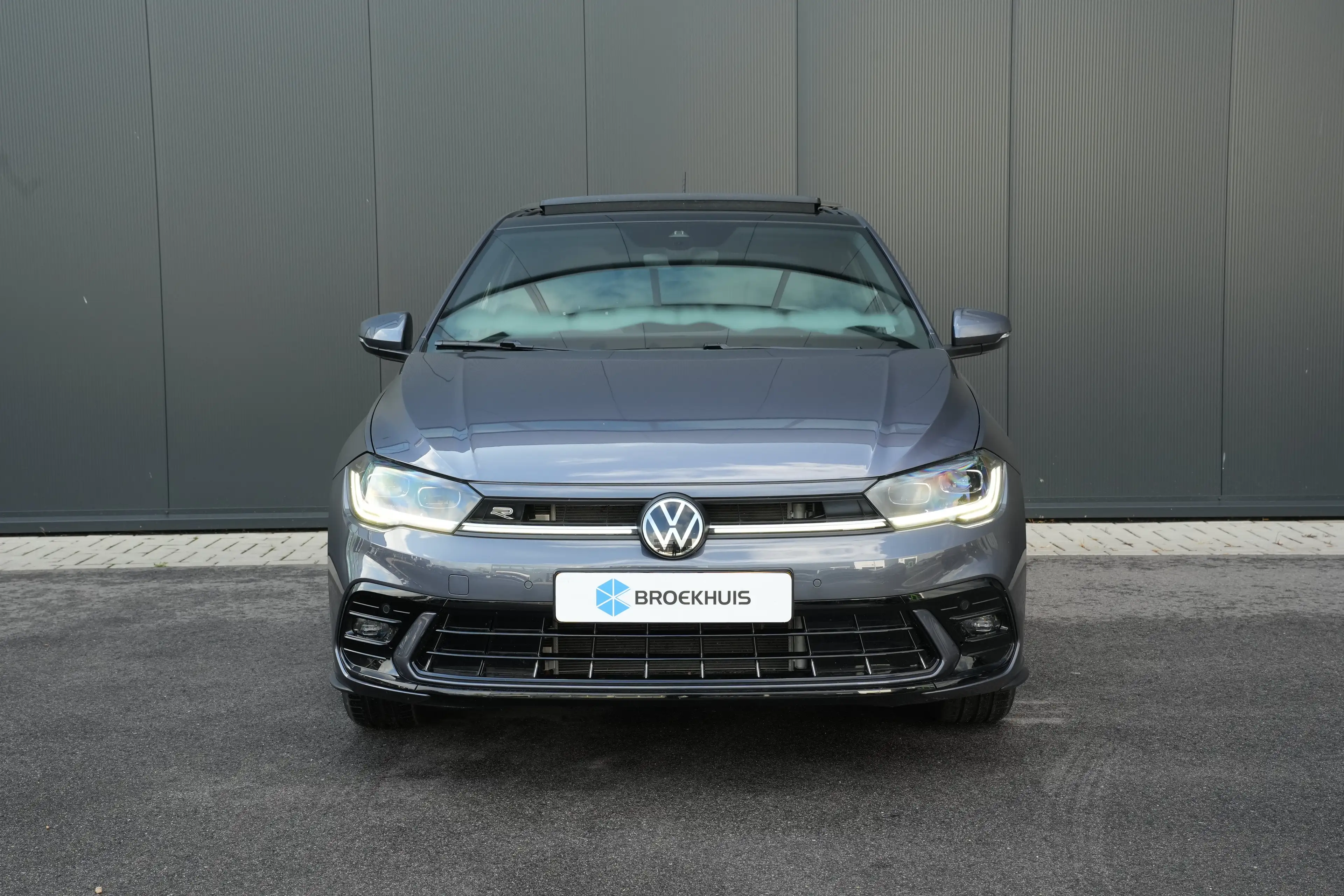 Volkswagen Polo 1.0 TSI 95pk R-Line Edition | Panoramadak | Camera — photo 2