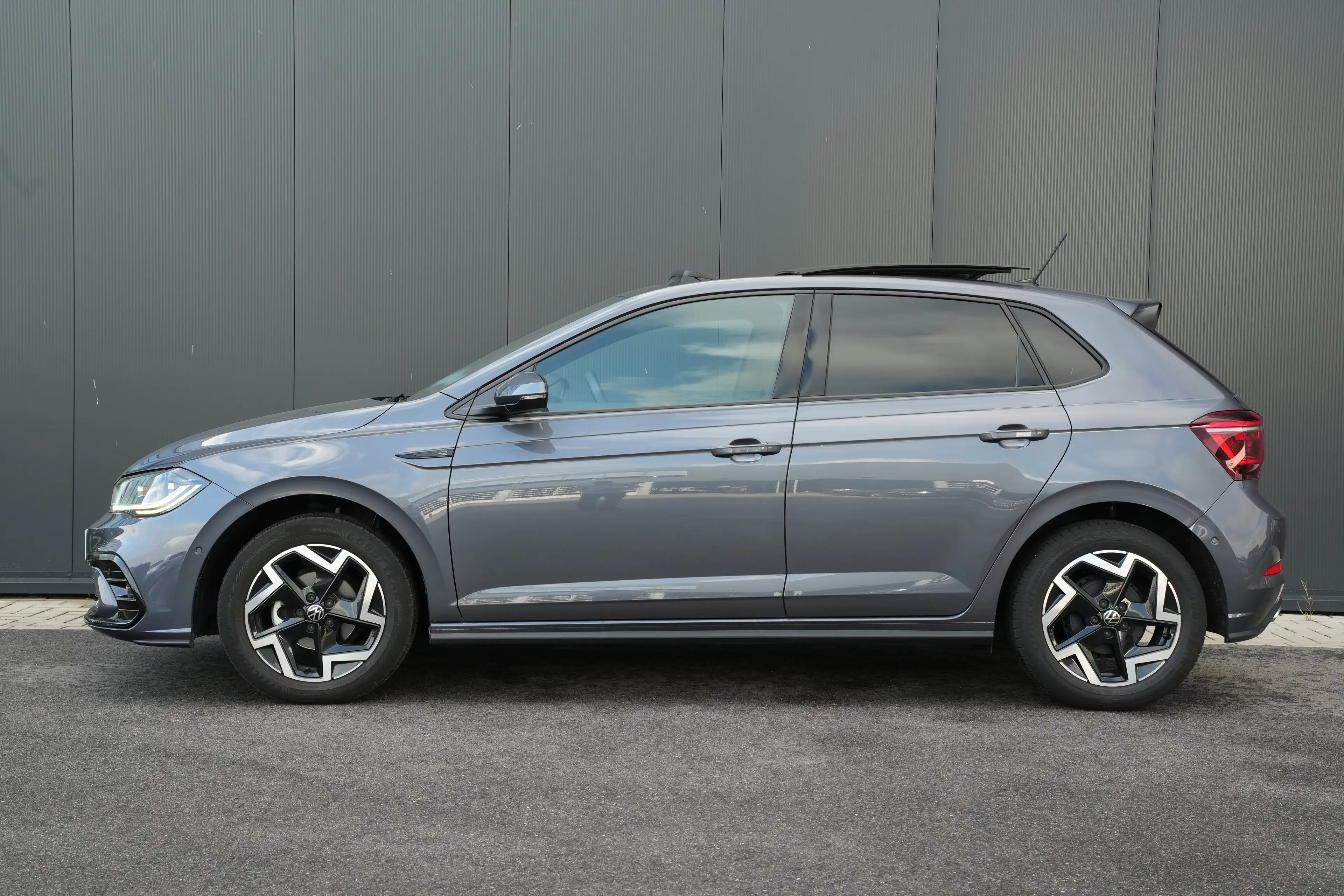 Volkswagen Polo 1.0 TSI 95pk R-Line Edition | Panoramadak | Camera — photo 4