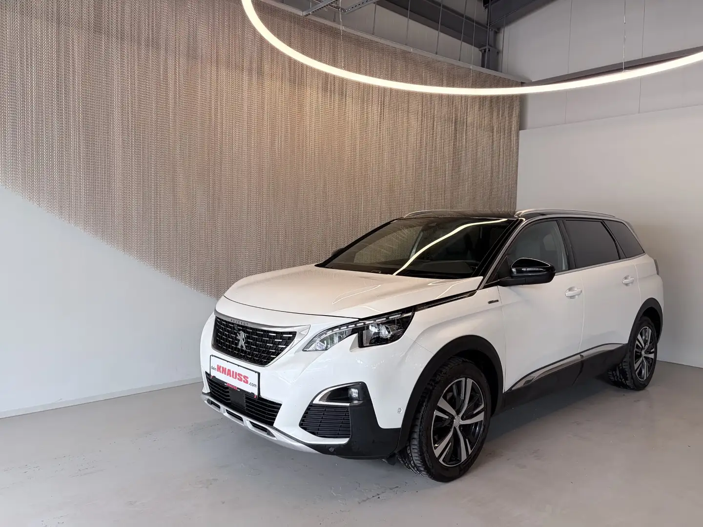 Peugeot 5008 1,5 BlueHDI 130 S&S 6-Gan Weiß - 1
