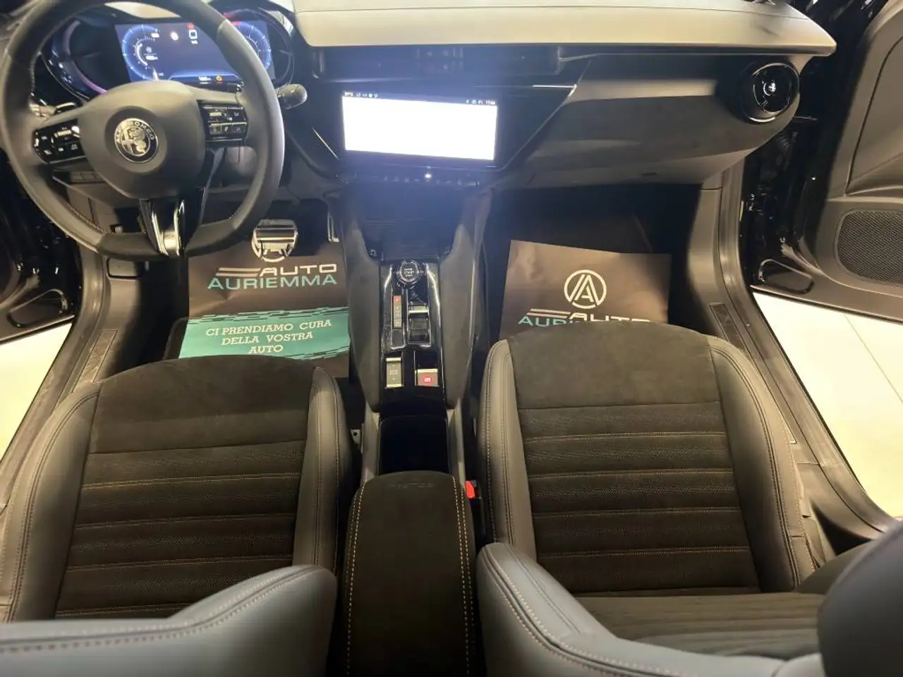 Alfa Romeo Junior 2025 — фото 12