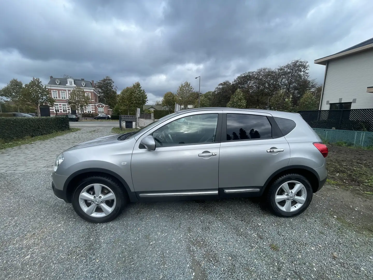 Nissan Qashqai+2 j10 echte nissan block geen Renault srebrna - 2