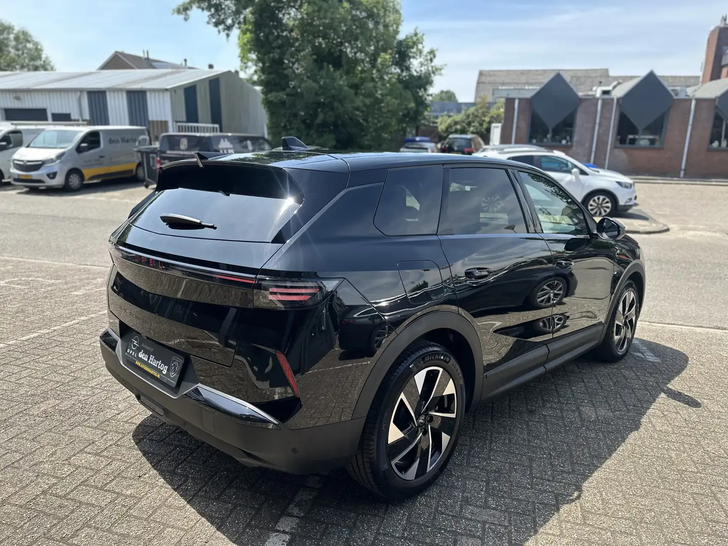 Opel Grandland 1.2 Turbo Hybrid GS Stoelen en stuur verwarming/Le Noir - 2