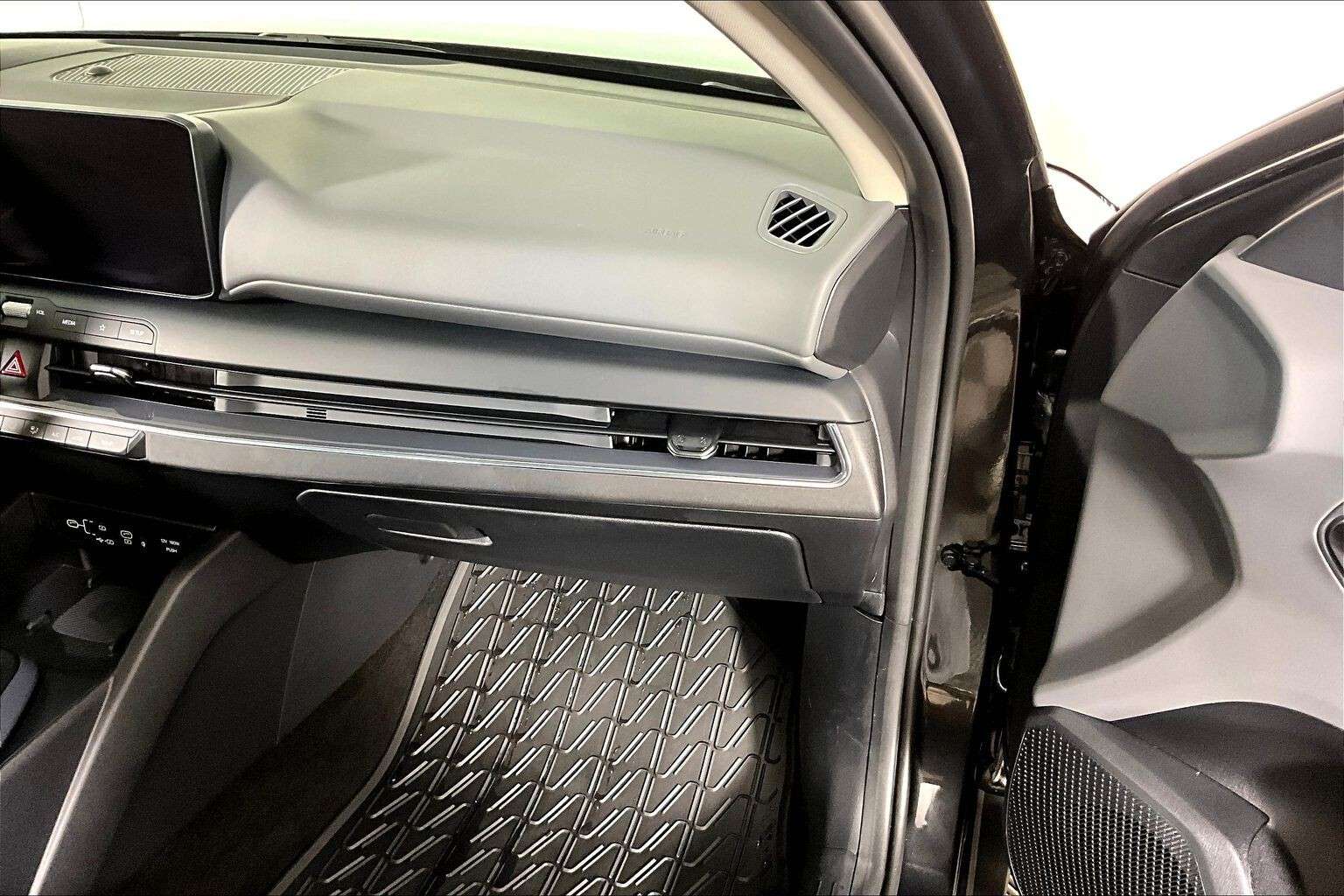 used 2025 Kia K4 car, priced at $24,998