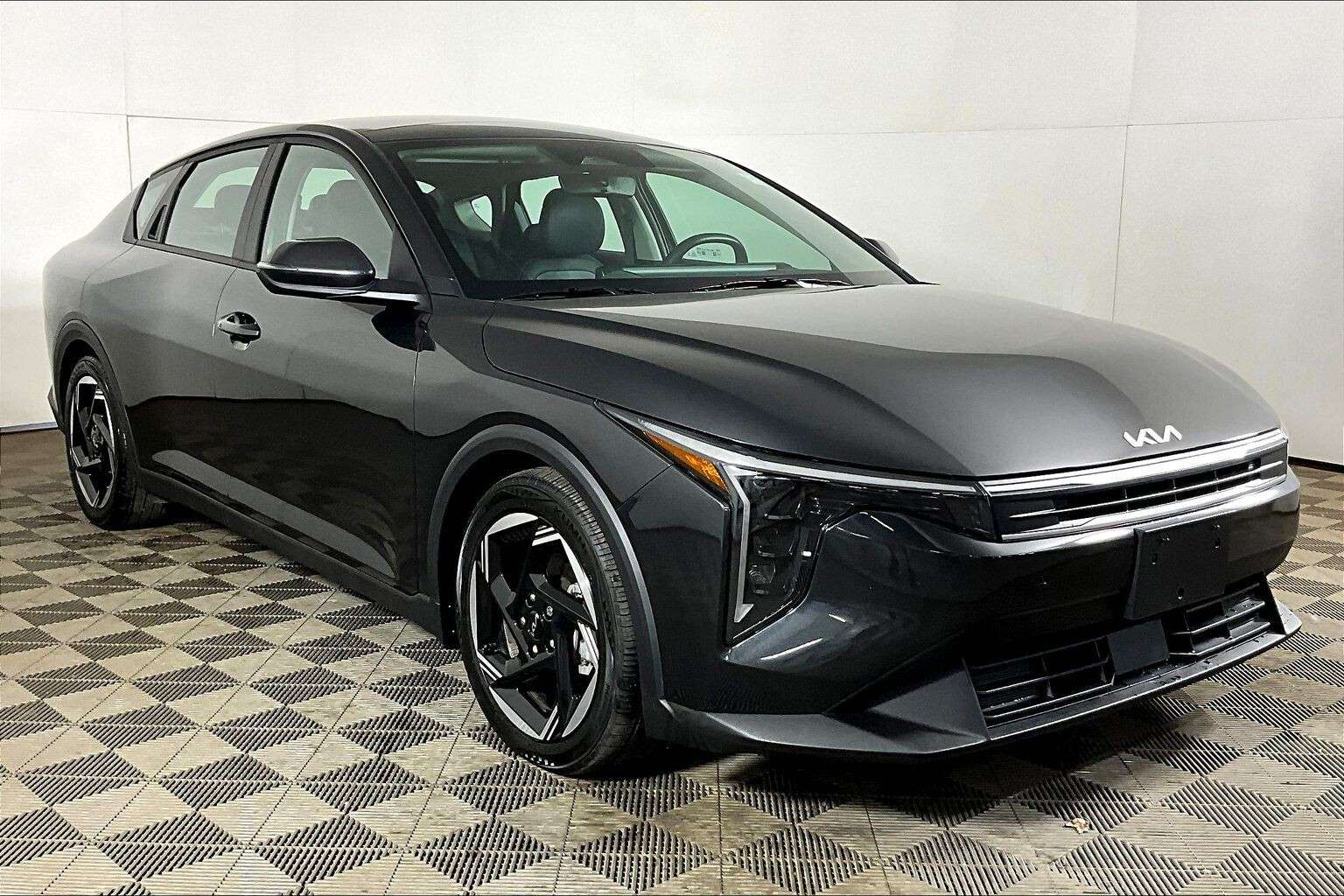 used 2025 Kia K4 car, priced at $24,998