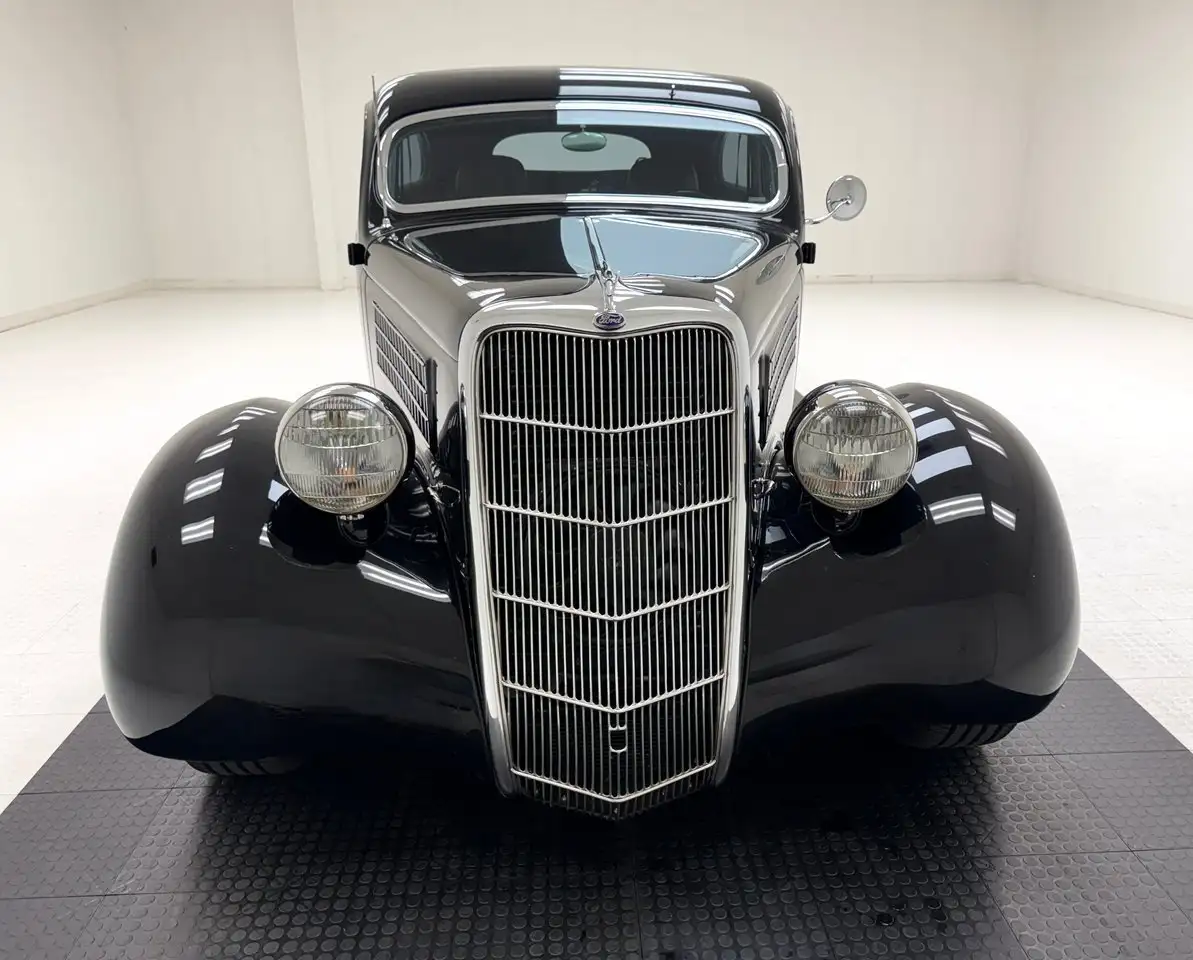 Ford Deluxe Tudor Sedan, foto 8