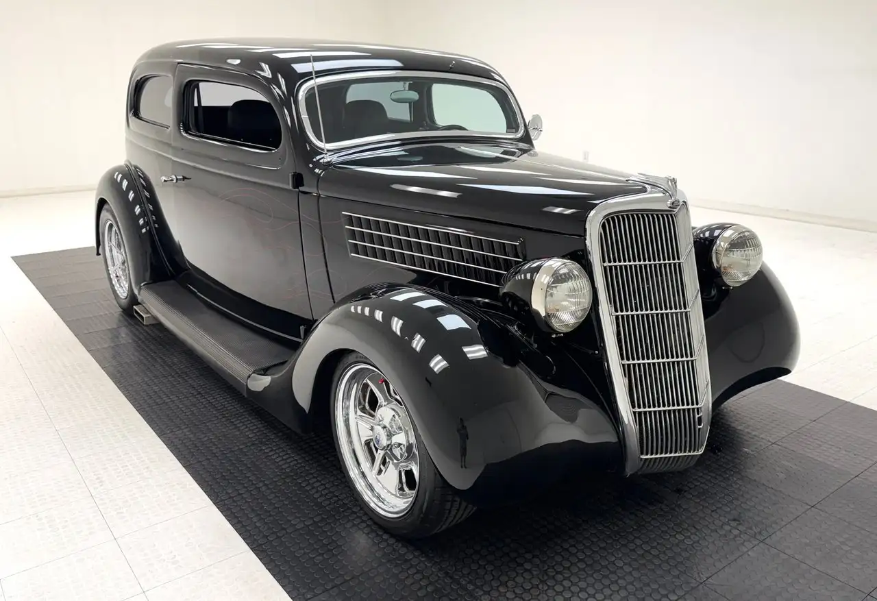 Ford Deluxe Tudor Sedan, foto 7
