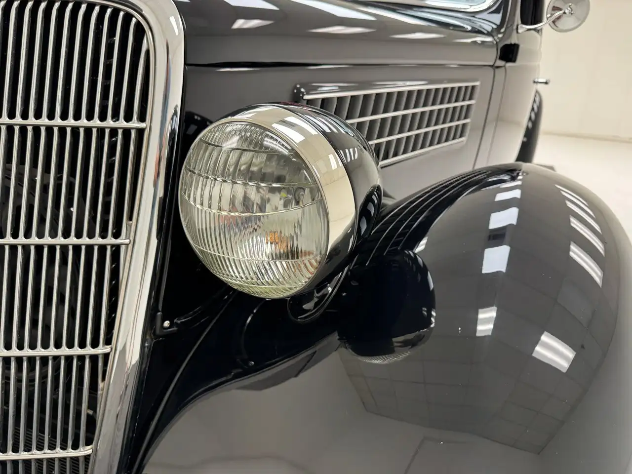 Ford Deluxe Tudor Sedan, foto 11