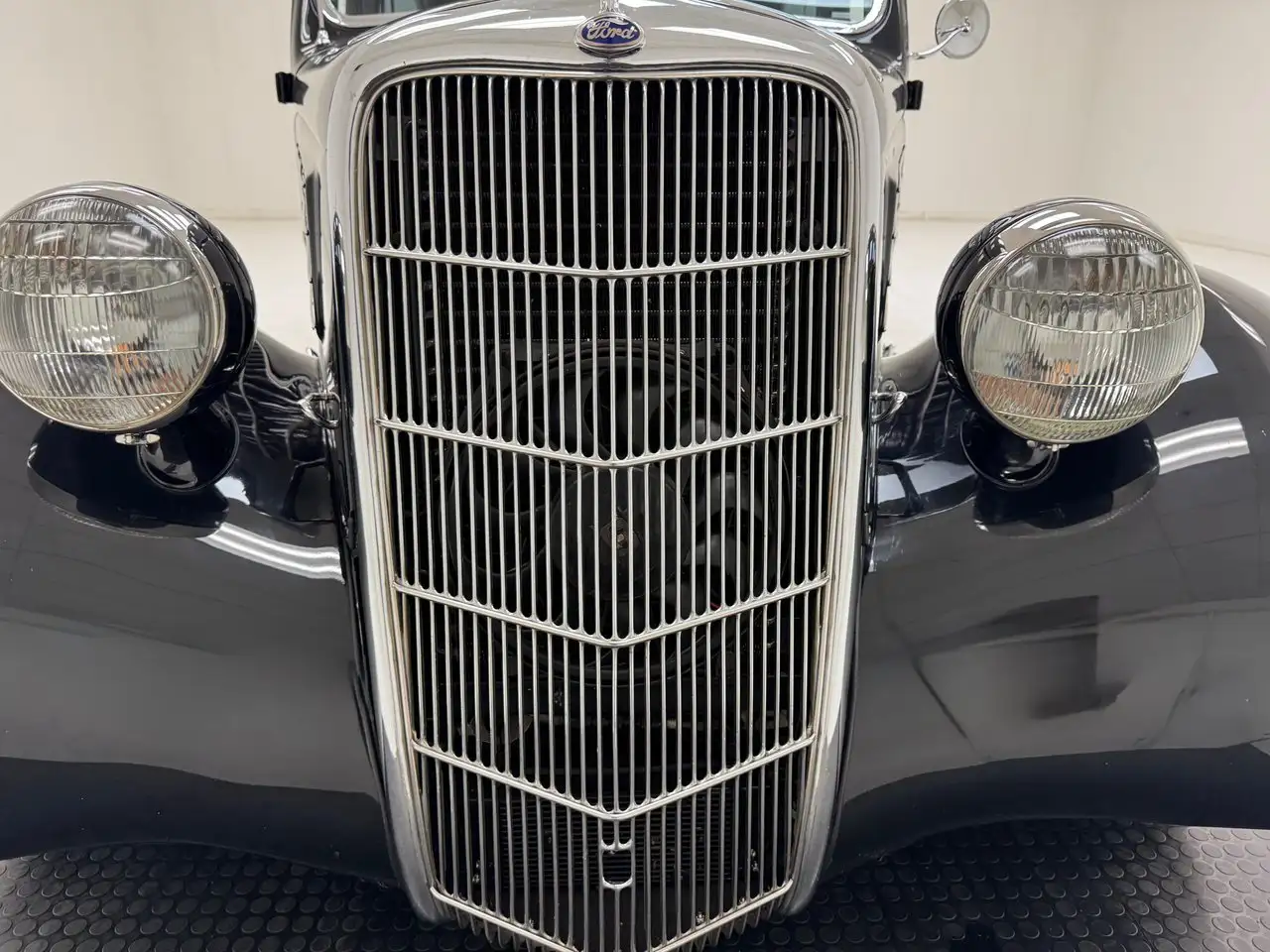 Ford Deluxe Tudor Sedan, foto 9
