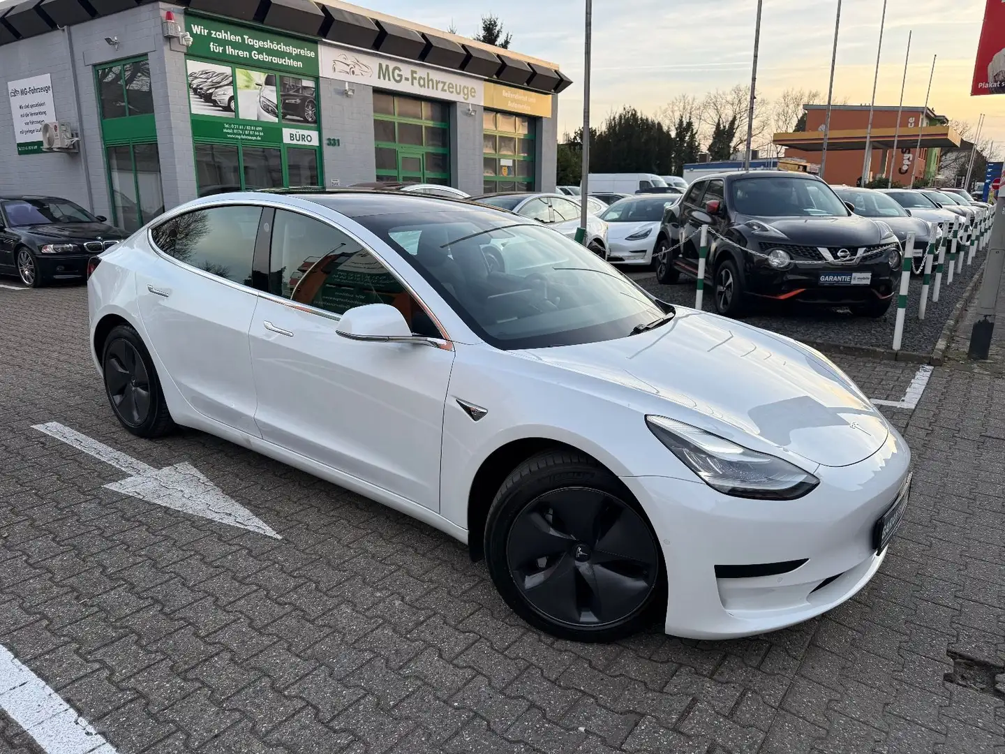 Tesla Model 3 Standard Range Plus RWD 1-HAND MwSt. Weiß - 2