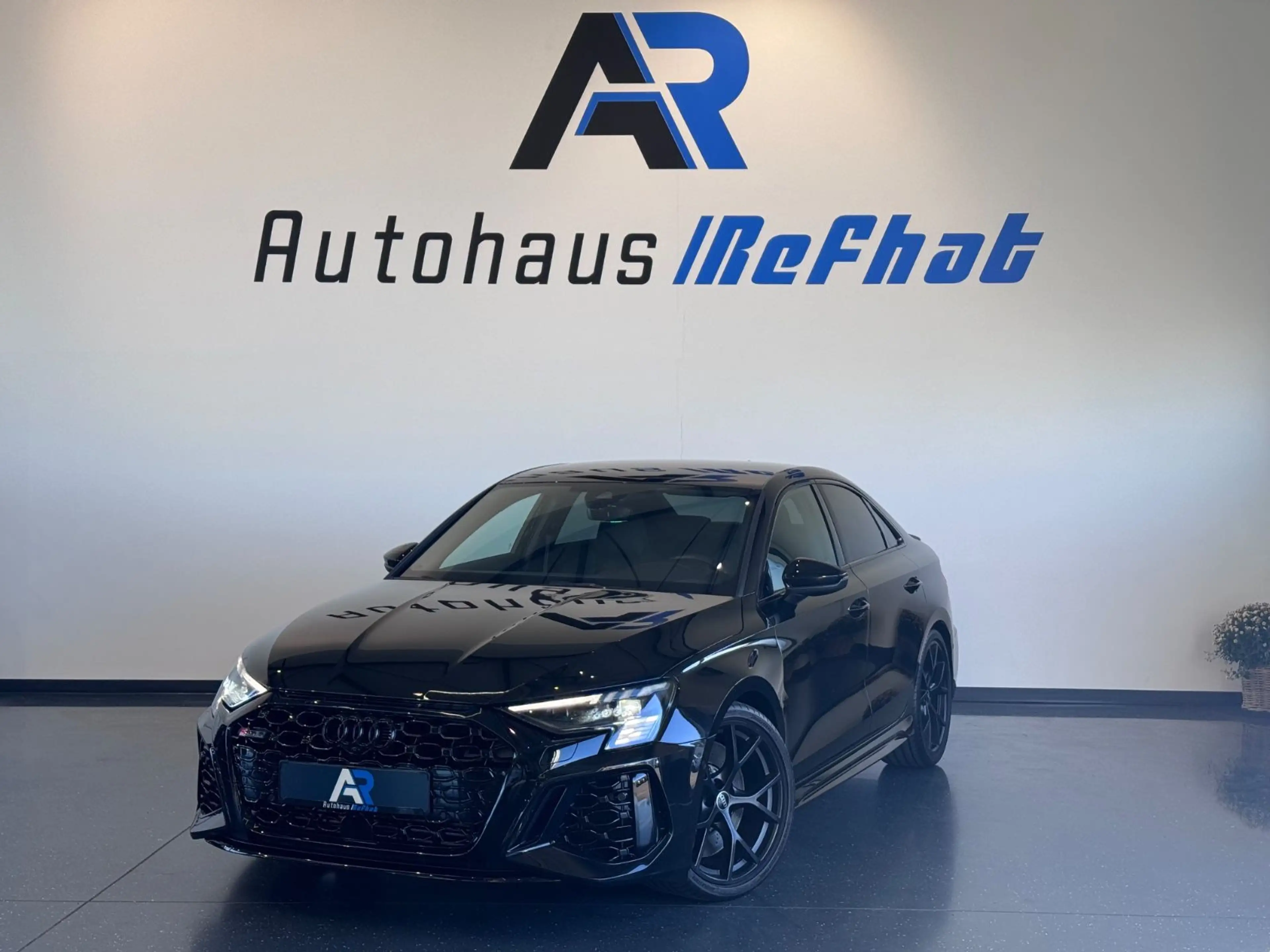 Audi RS3 Lim. 2.5 TFSI quattro*PERFORMAN*ACC*VIRTUAL*