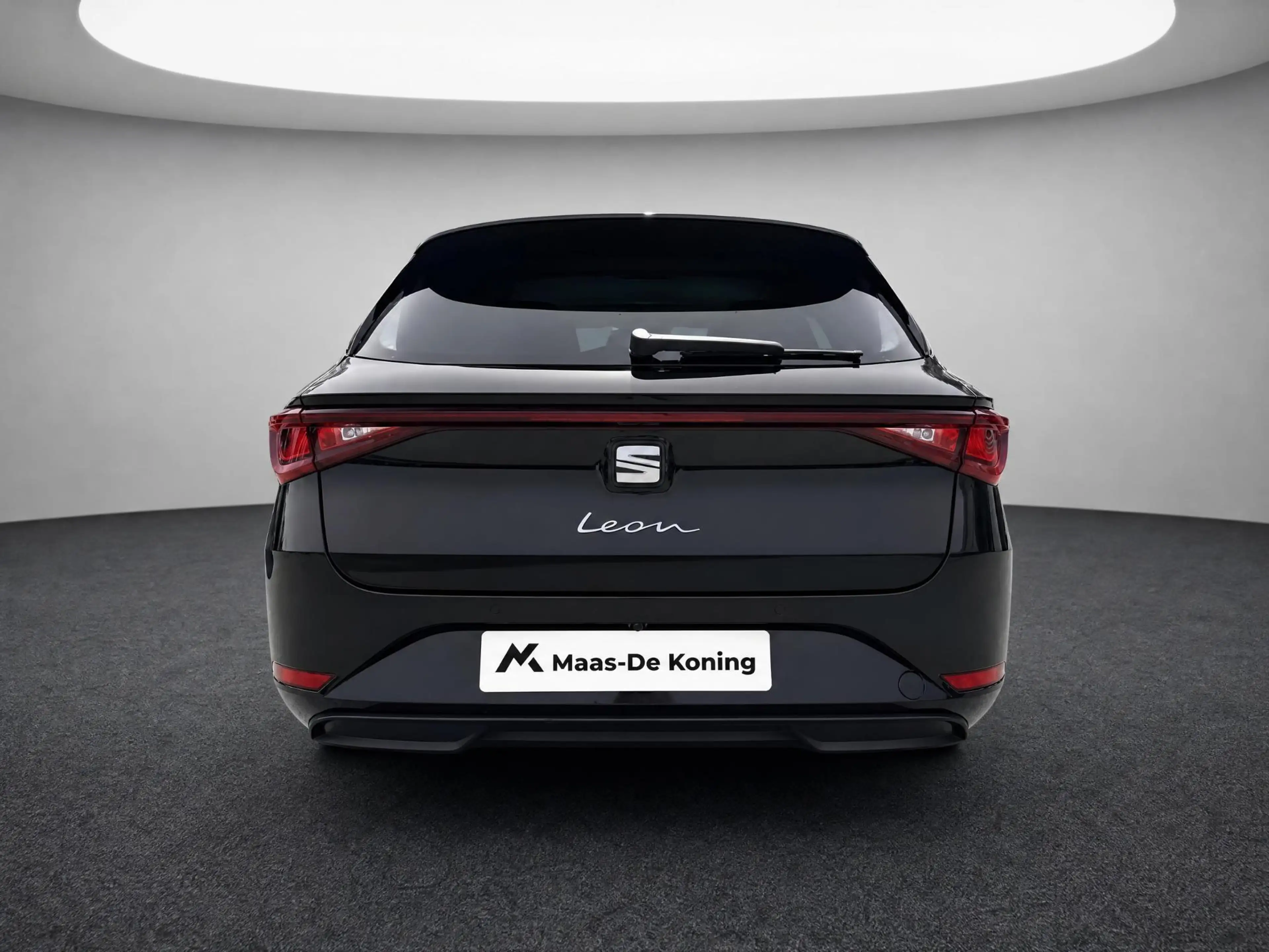SEAT Leon Sportstourer Style Business Intense 1.5 eTSI 115 P — photo 4
