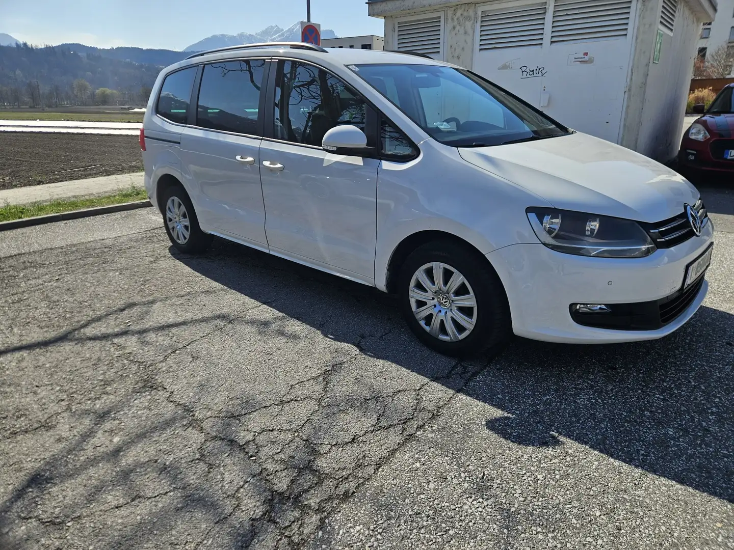 Volkswagen Sharan Comfortline BMT 2,0 TDI DPF DSG - 2