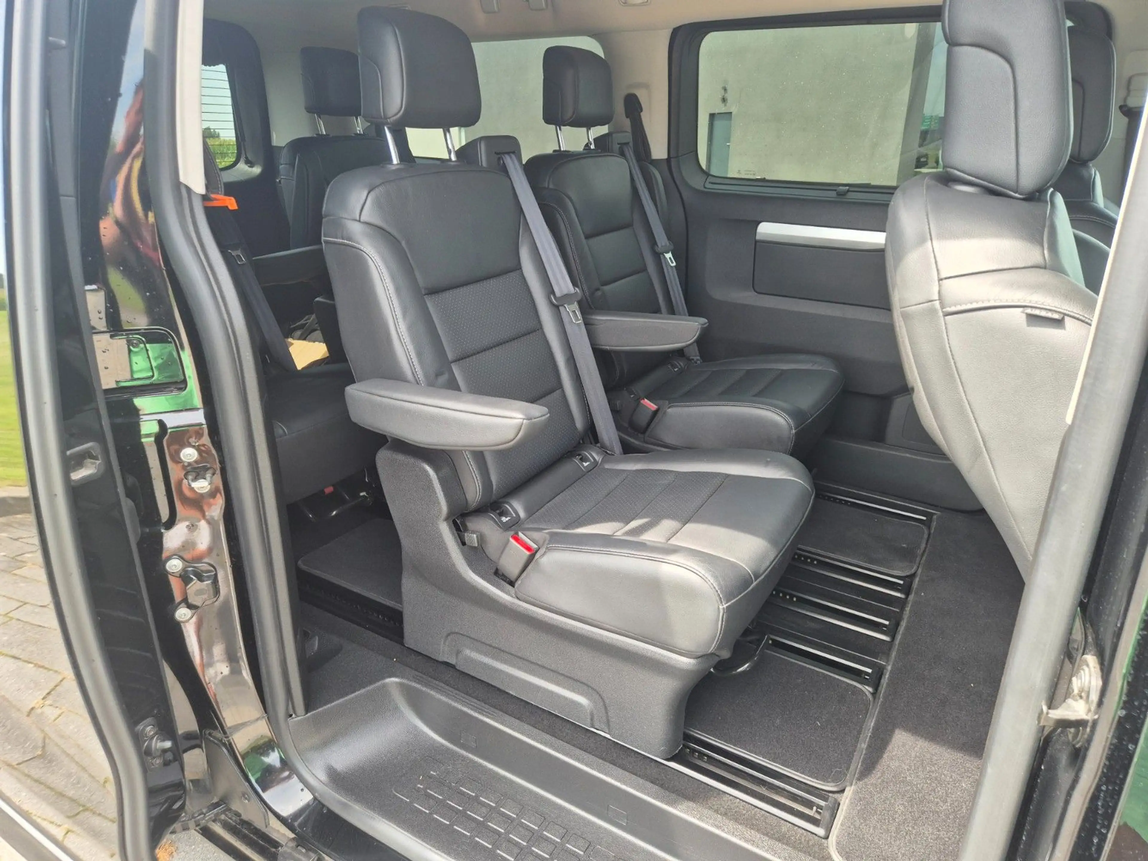 Opel Zafira Life Tourer L3 Leder El. Tueren — photo 4