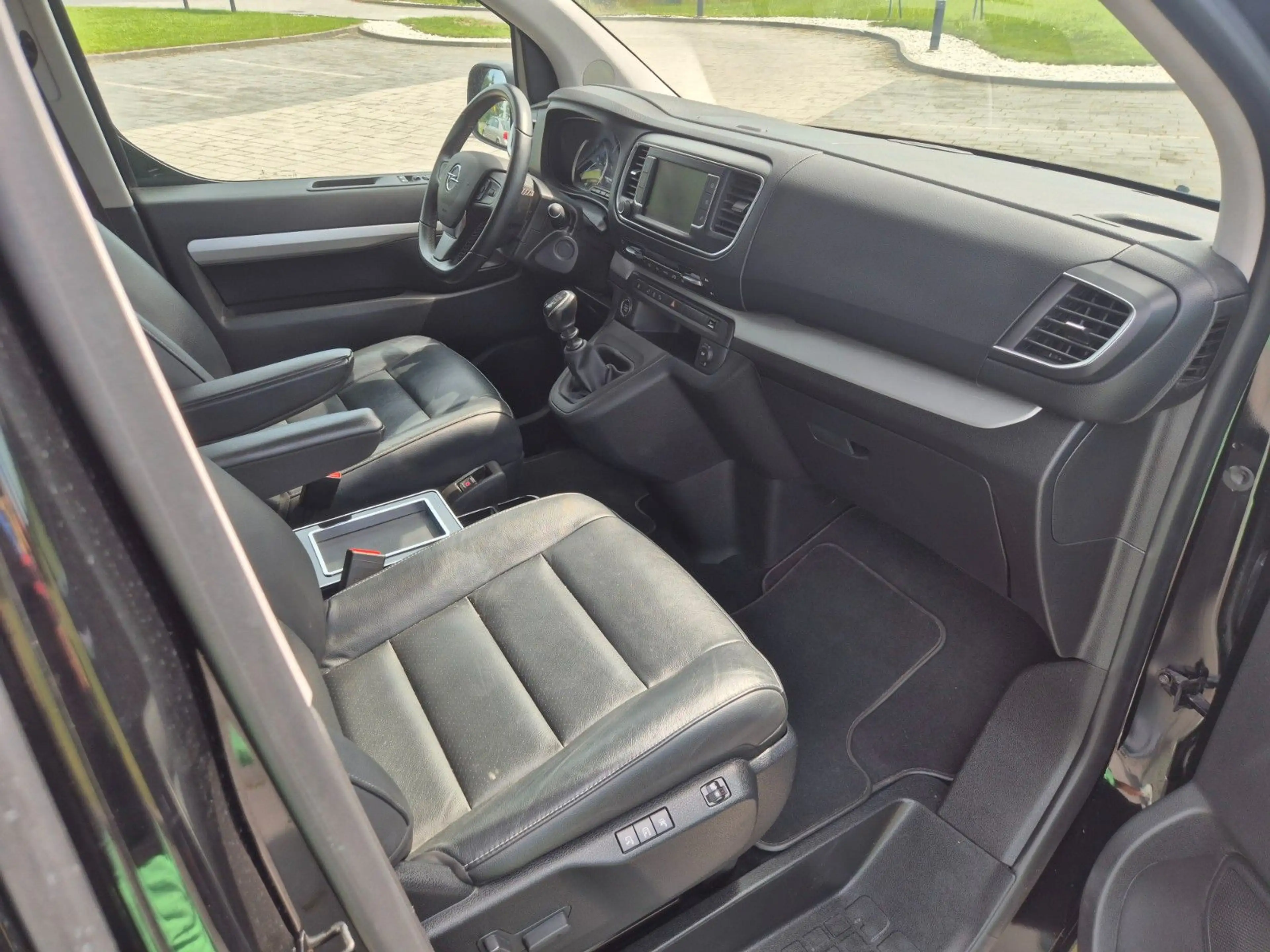 Opel Zafira Life Tourer L3 Leder El. Tueren — photo 3
