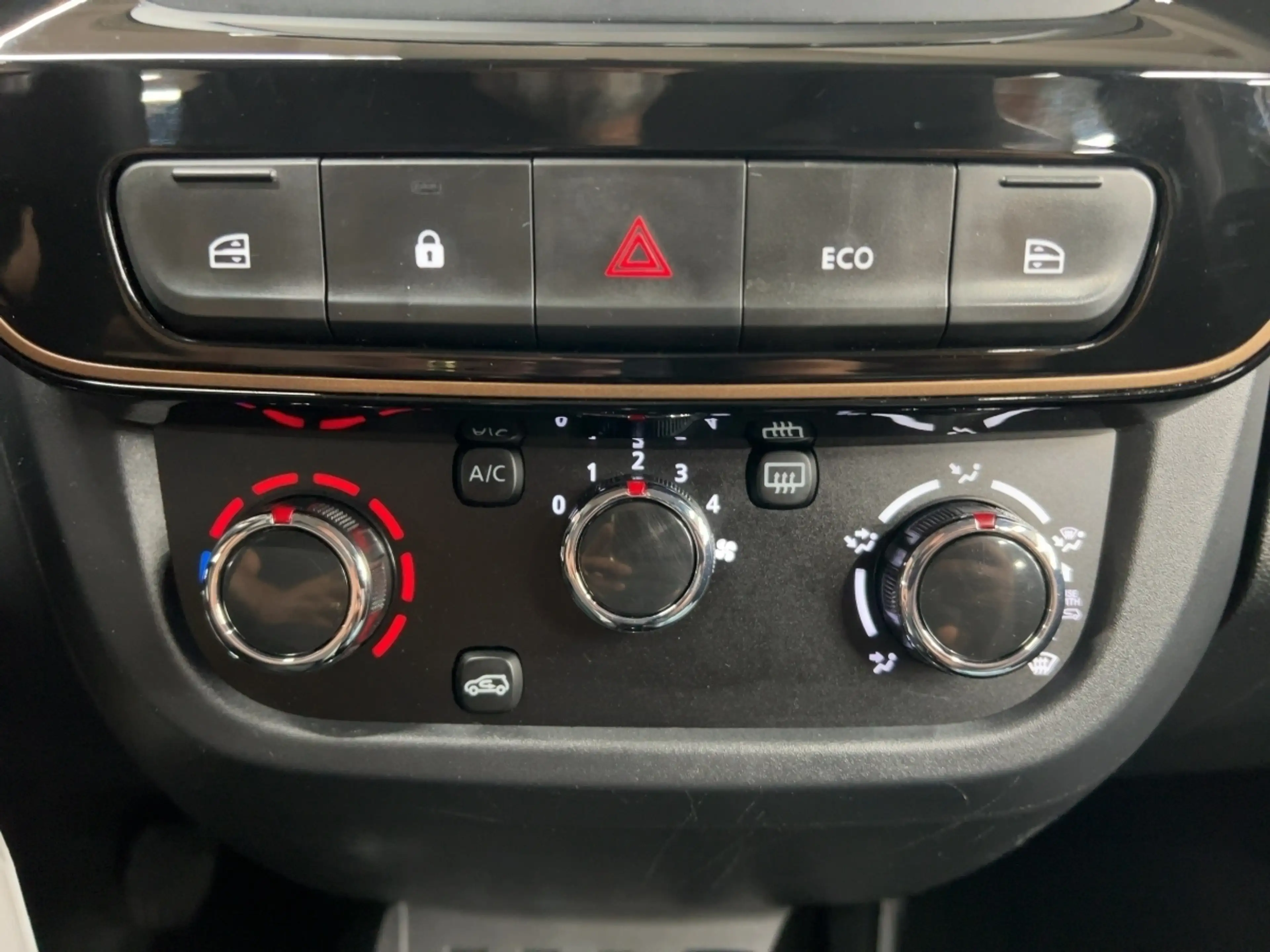 Dacia Spring ELECTRIC EXTREME 27kWh RÜCKFAHRKAMERA — photo 16