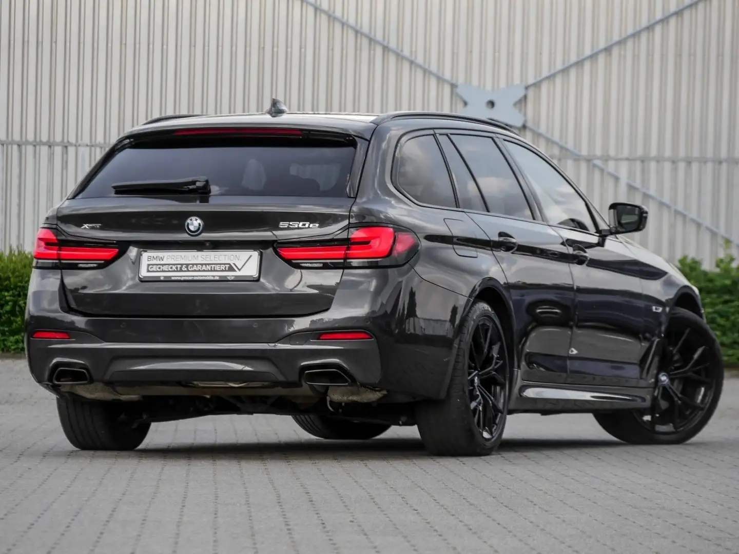 BMW 530 e xDrive M SPORT PRO+AHK+DA PROF+360°+HuD Gris - 2