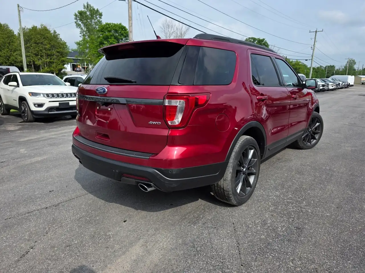 Ford Explorer снимка Ford Explorer