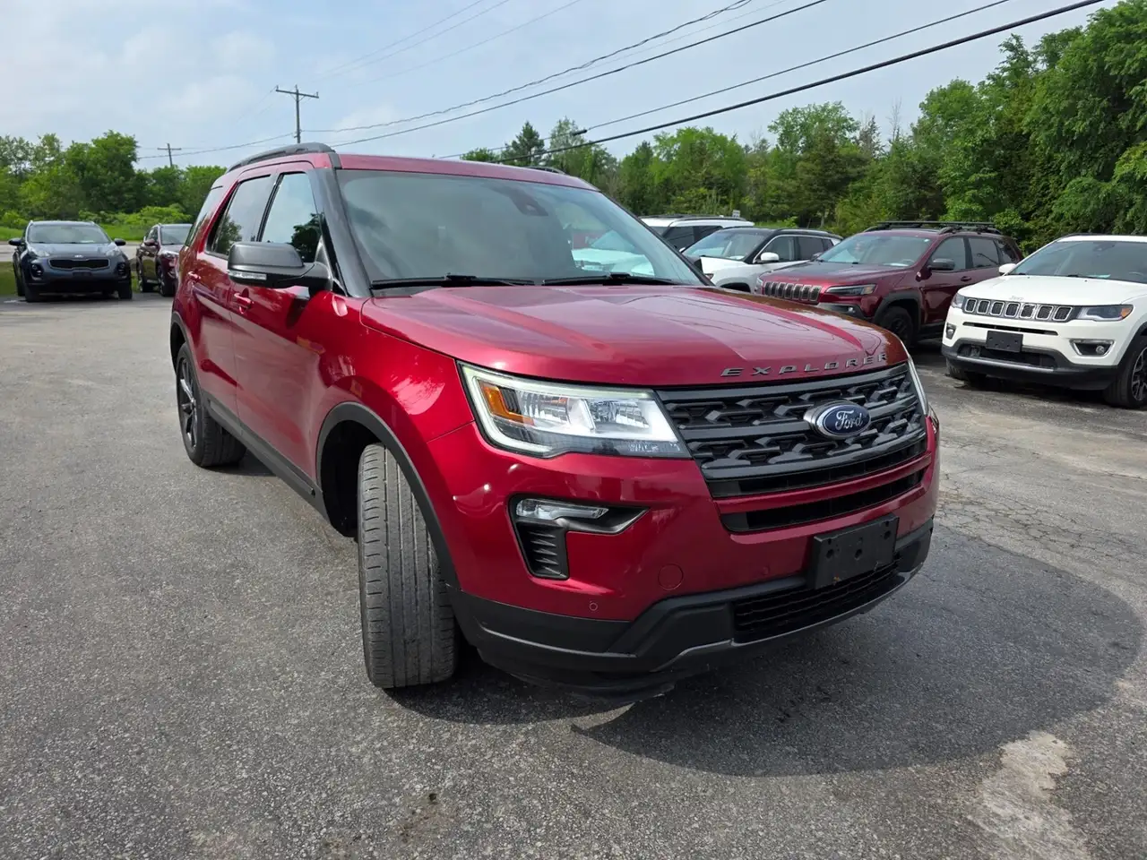 Ford Explorer снимка Ford Explorer