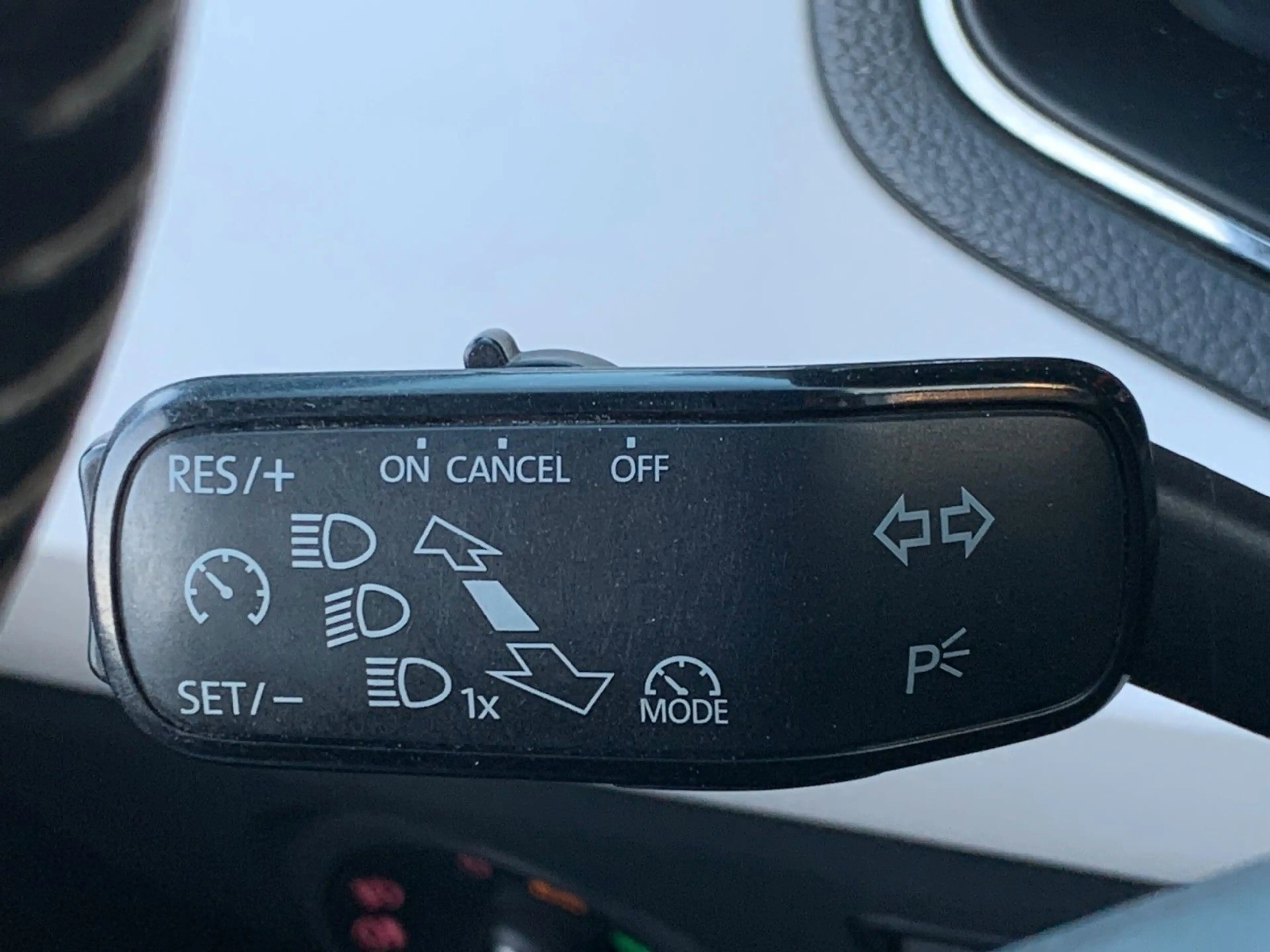 SEAT Arona 116PS Xcellence AHK/LED/17°Alu/PDC/AppConn — photo 15