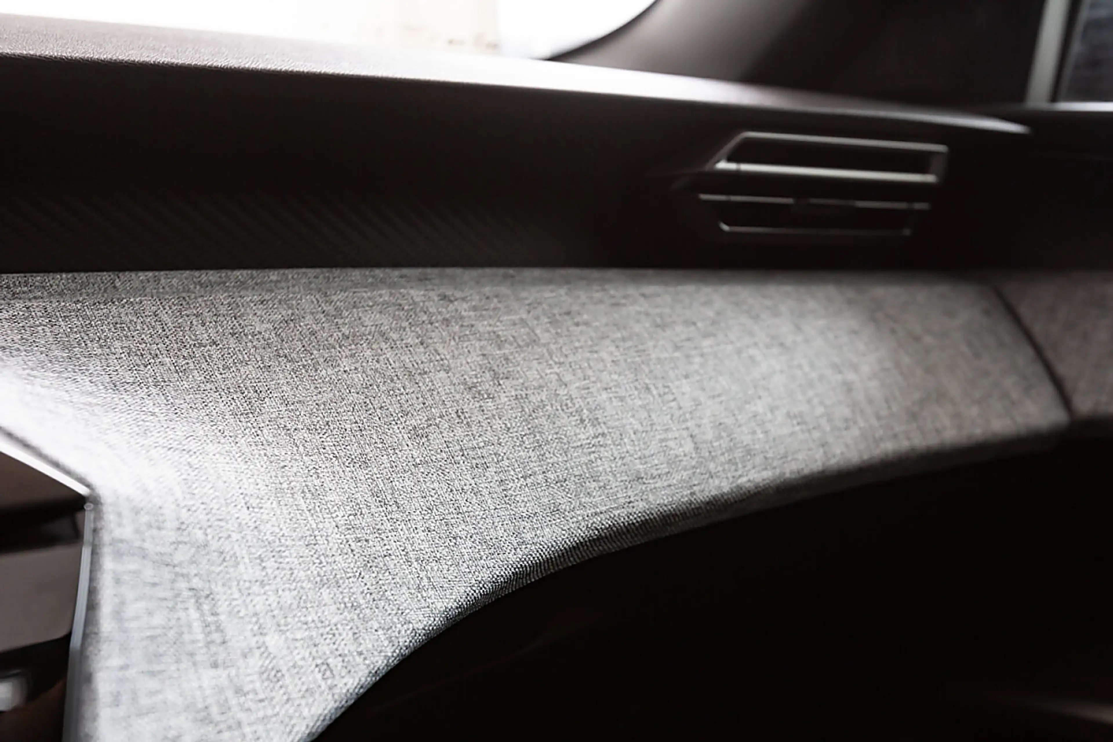 Peugeot 5008 Elektro 210 73kWh — photo 12