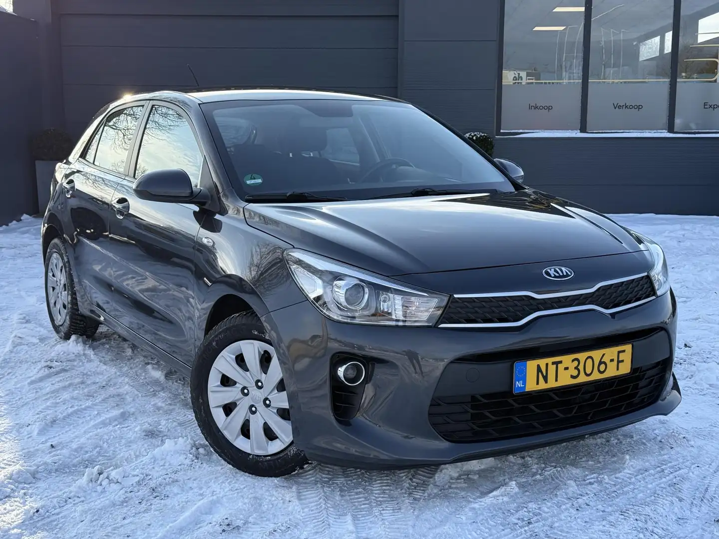 Kia Rio 1.0 TGDI ComfortPlusLine Navigator 2e Eigenaar,Cam Gris - 2
