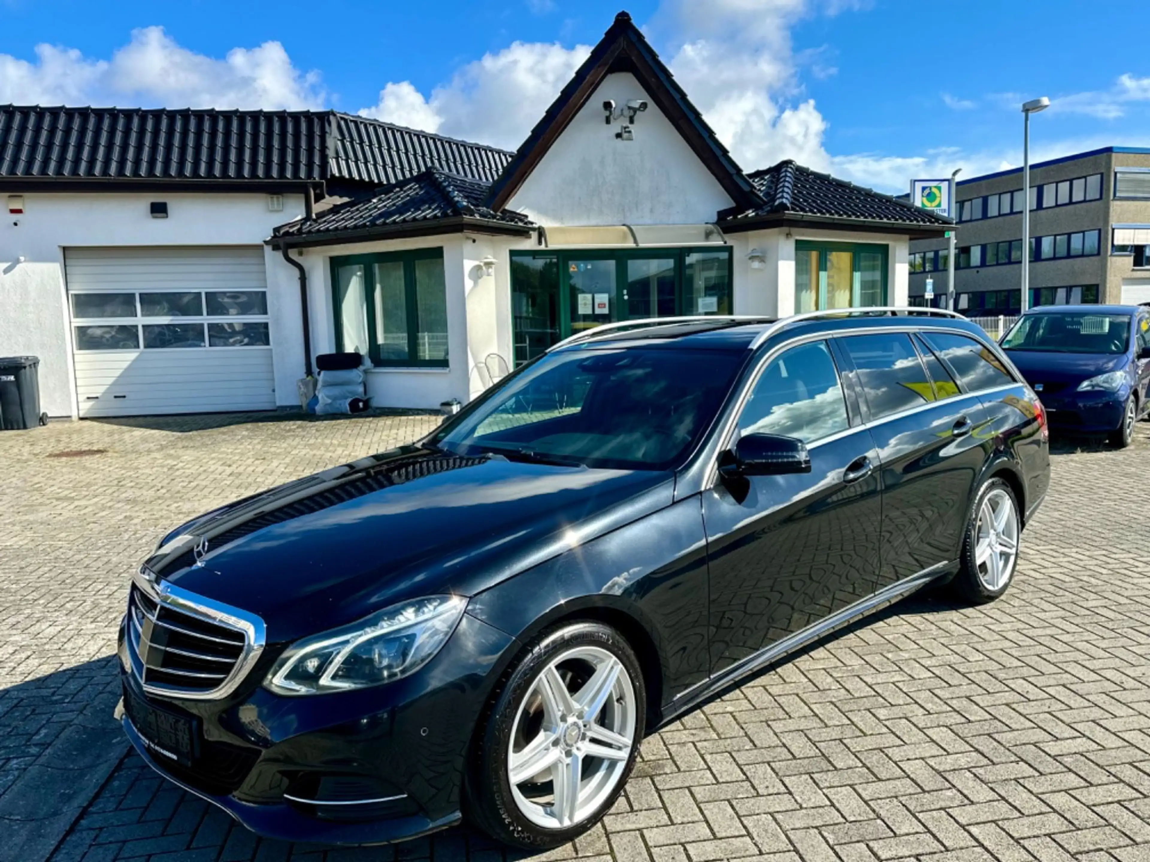 Mercedes-Benz E 350 E T-Modell E 350 BlueTec 4Matic