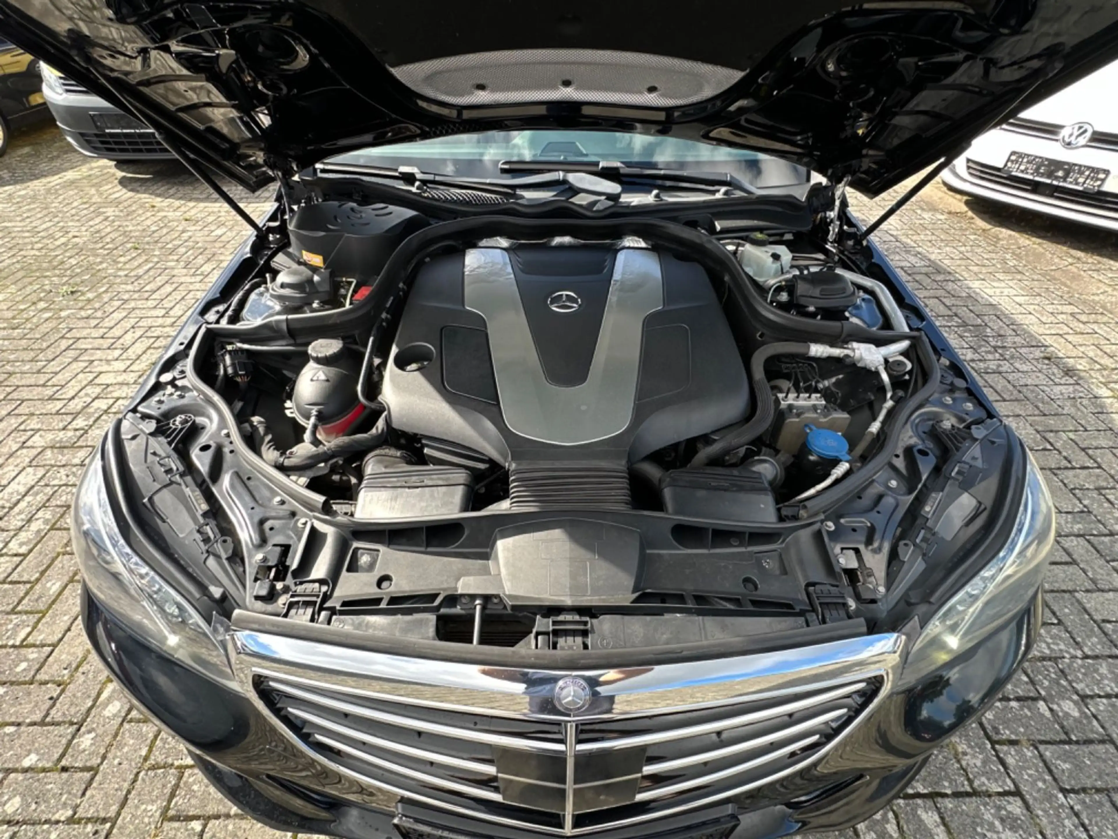 Mercedes-Benz E 350 E T-Modell E 350 BlueTec 4Matic — photo 6
