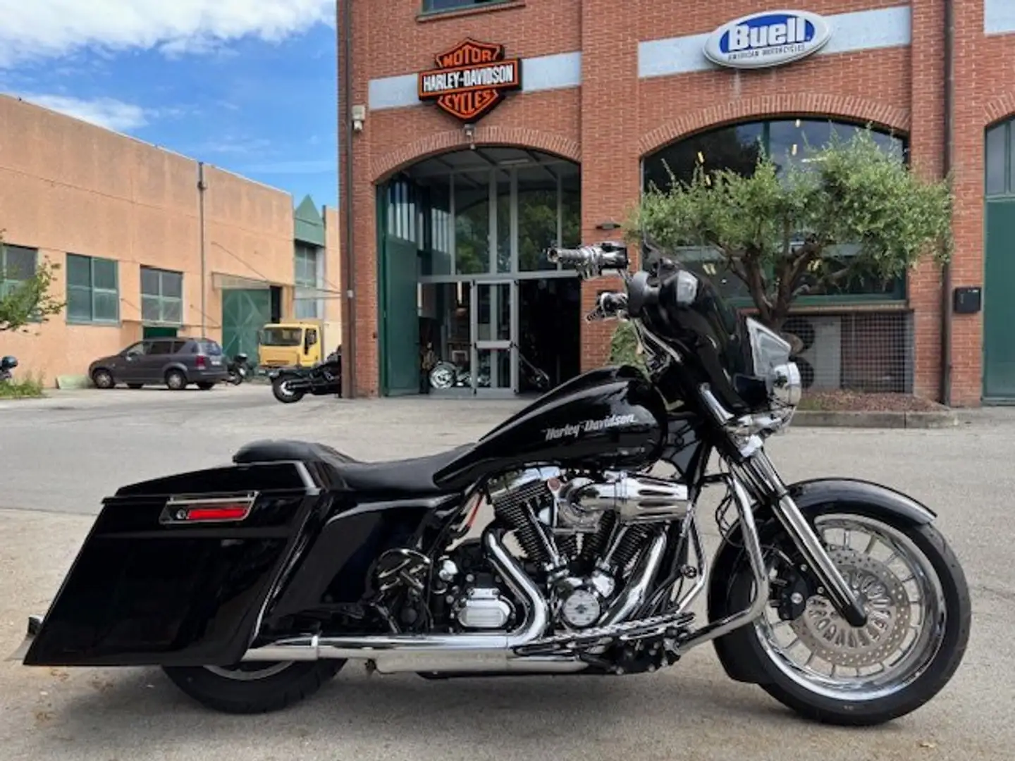 Harley-Davidson Street Glide Negro - 1