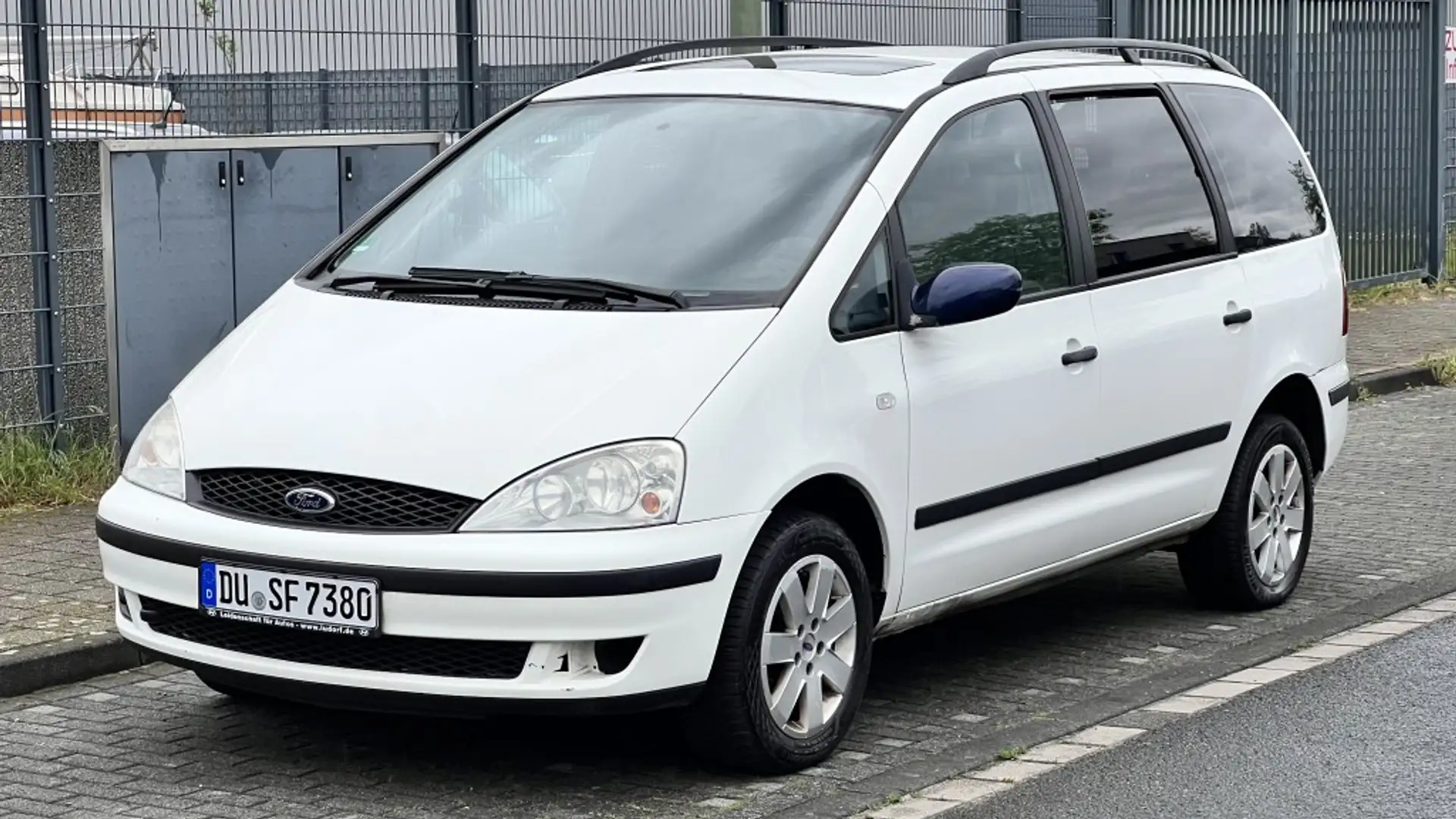 Ford Galaxy Ambiente 6 Sitzer TÜV04 25 #DPF-GrünePlakette Weiß - 1