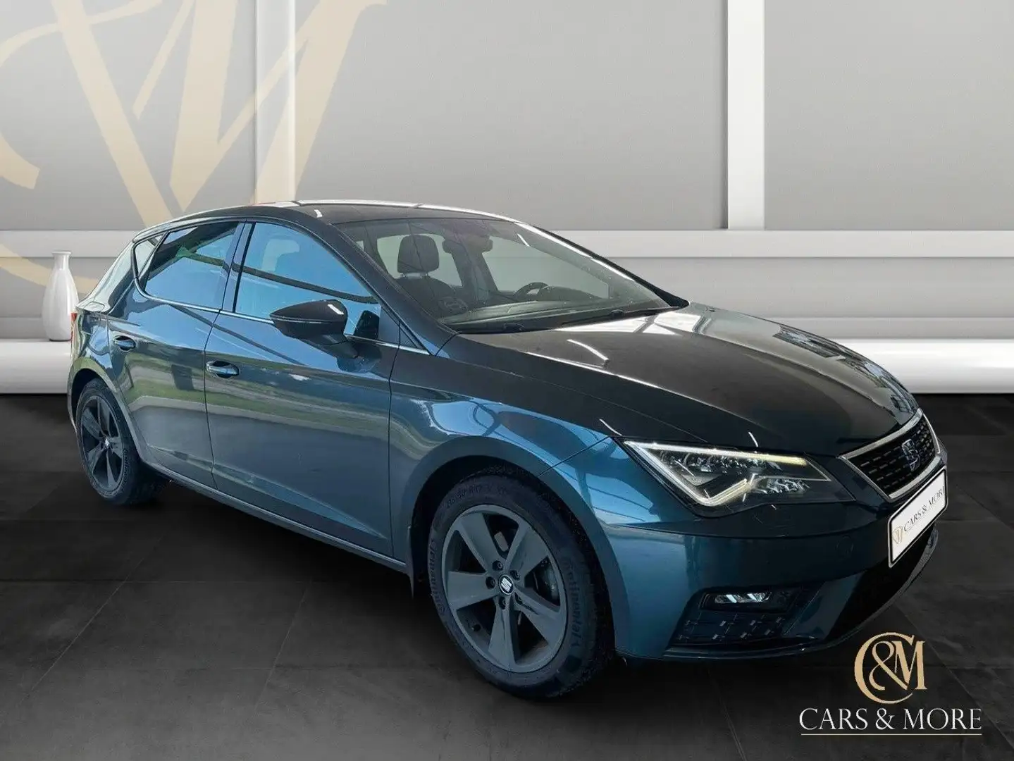 SEAT Leon Xcellence T.Leder Navi Virtual CarPlay ACC LED Grau - 2