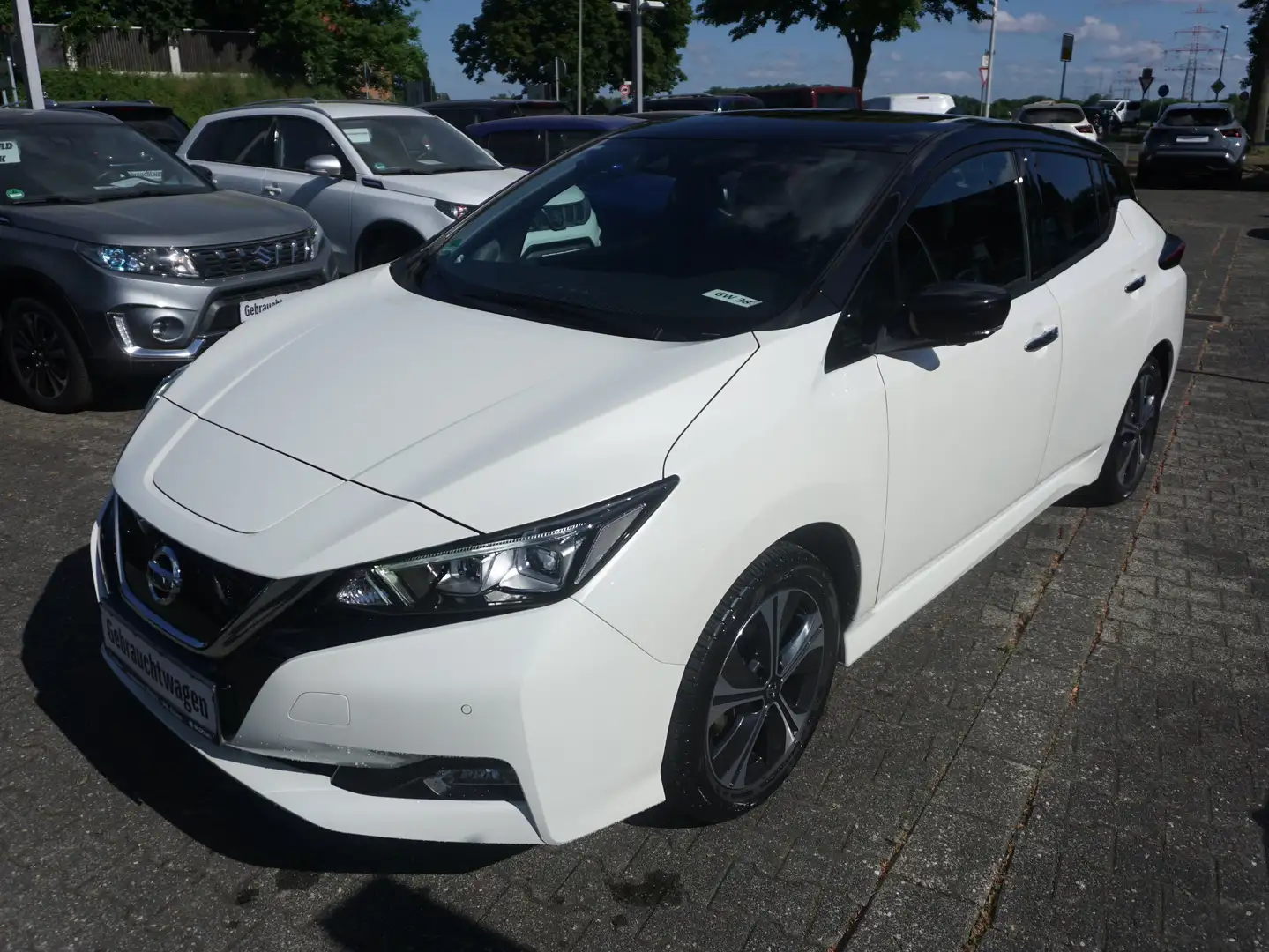 Nissan Leaf 62 kWh e+ N-Connecta*LED*WINTERPAKET* Wit - 1