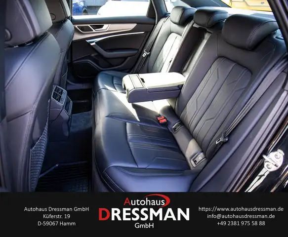 Audi A6 view 12