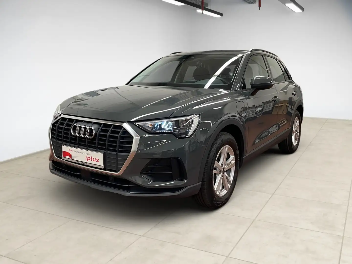 Audi Q3 45 TFSI e KLIMA NAVI ALU Grau - 2